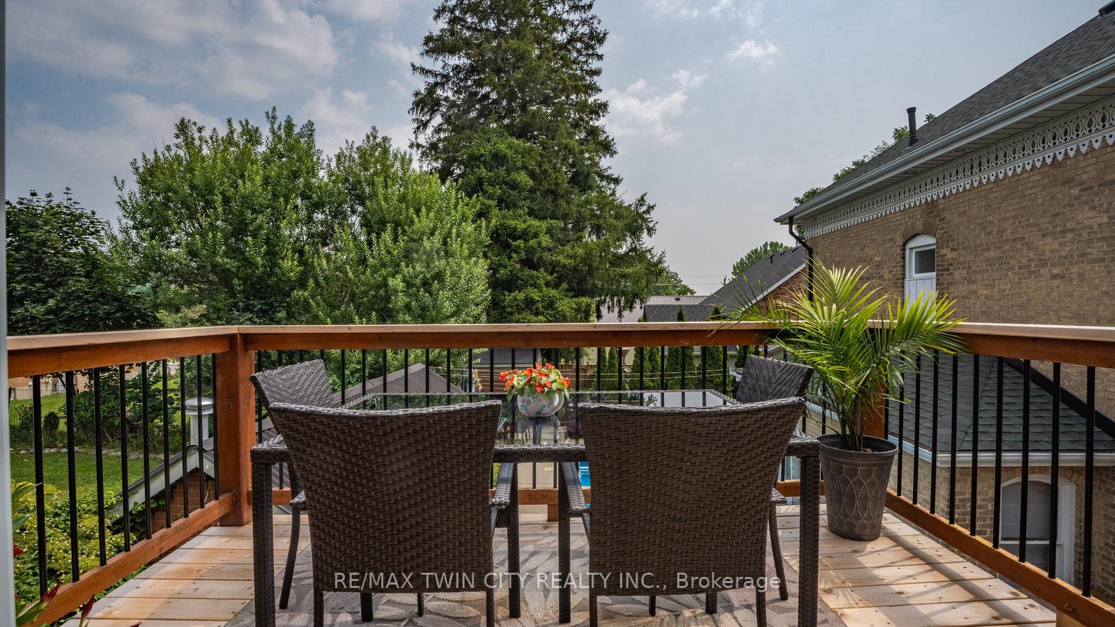 Photo 44 of 5 Thompson Street, Brant, South Dumfries — HOMEH