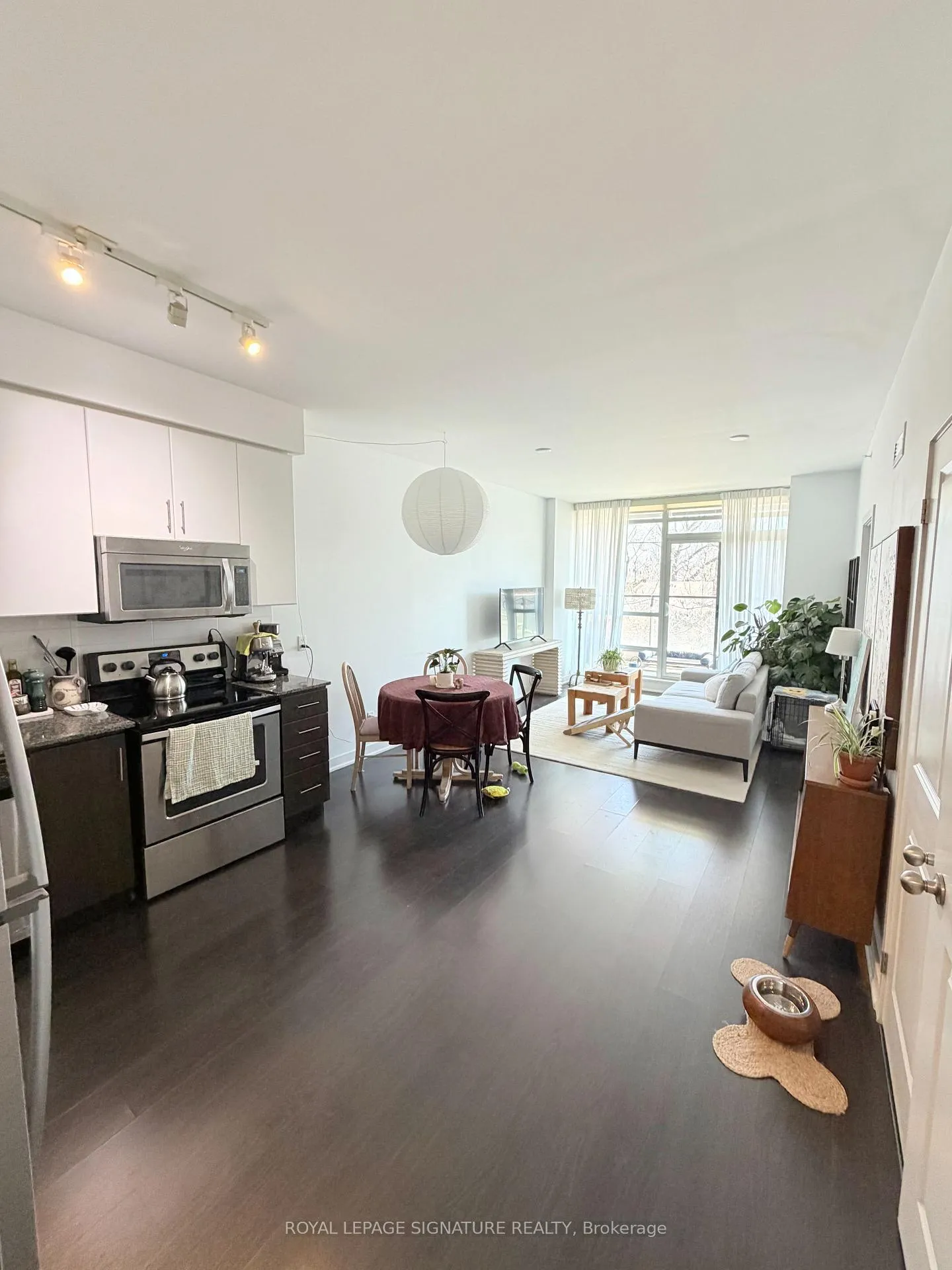 Photo 4 of Unit 215, 8 Fieldway Road, Etobicoke, Islington-City Centre West — HOMEH