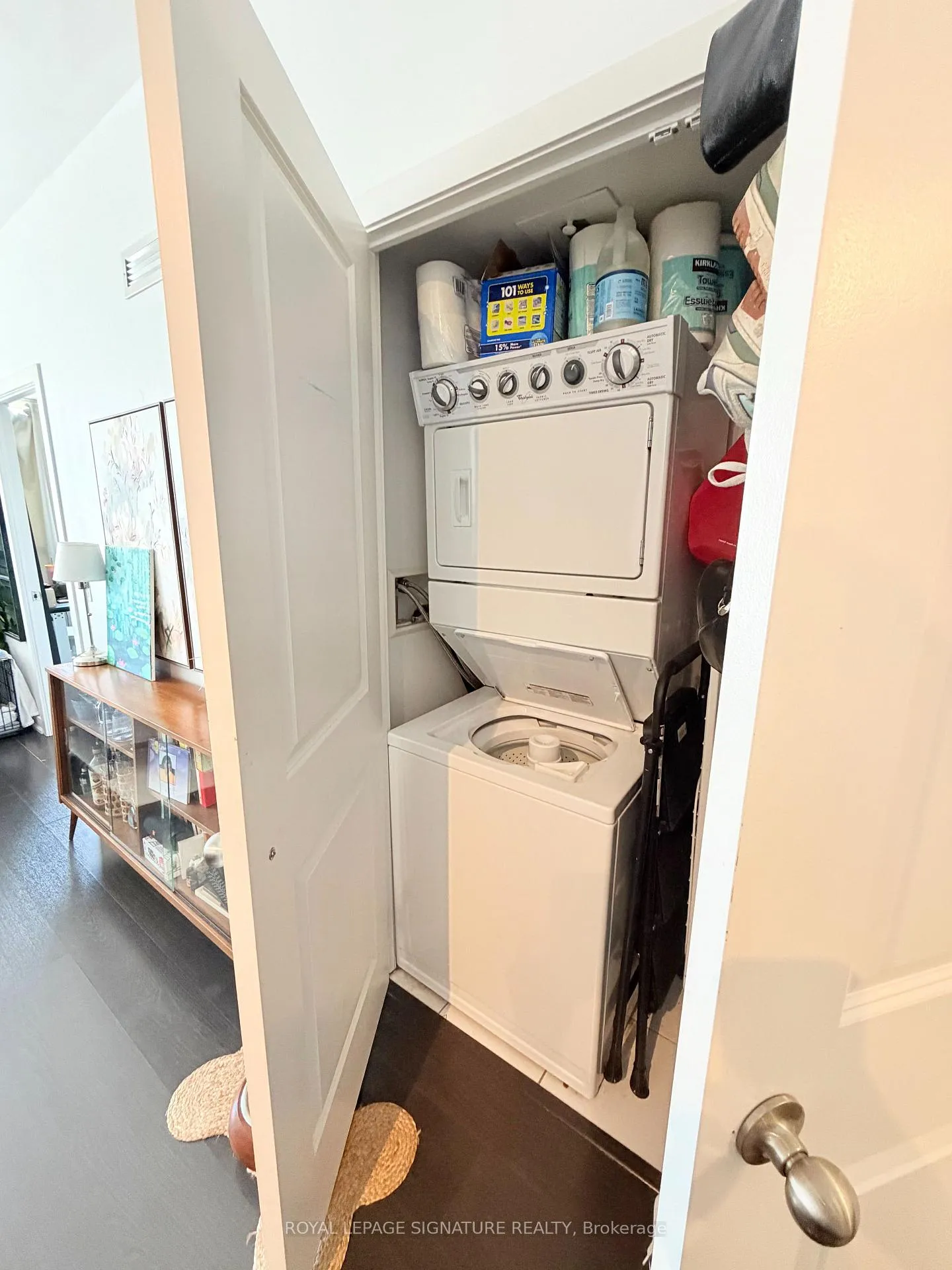 Photo 18 of Unit 215, 8 Fieldway Road, Etobicoke, Islington-City Centre West — HOMEH
