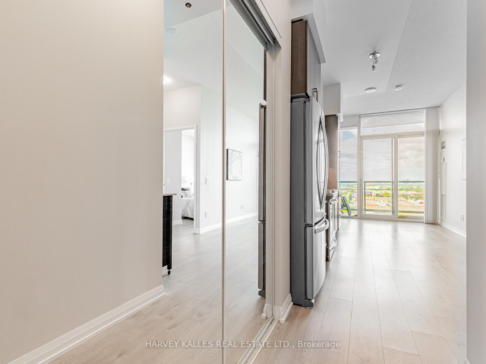 Photo 6 of Unit 1018, 7895 Jane Street, Vaughan, Concord — HOMEH