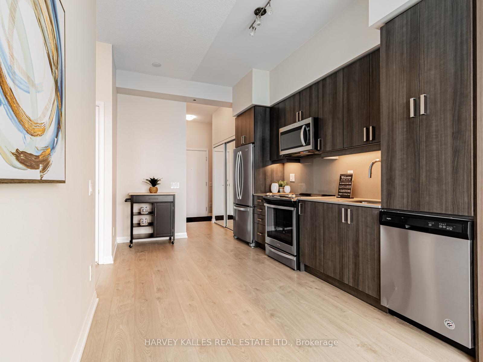 Photo 11 of Unit 1018, 7895 Jane Street, Vaughan, Concord — HOMEH