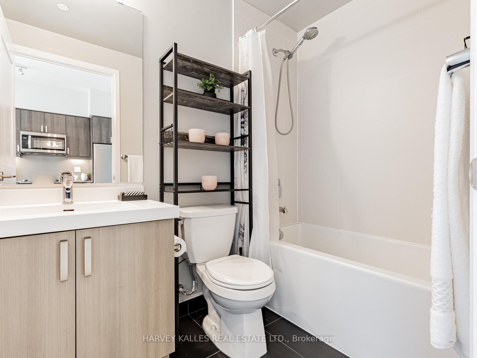 Photo 23 of Unit 1018, 7895 Jane Street, Vaughan, Concord — HOMEH