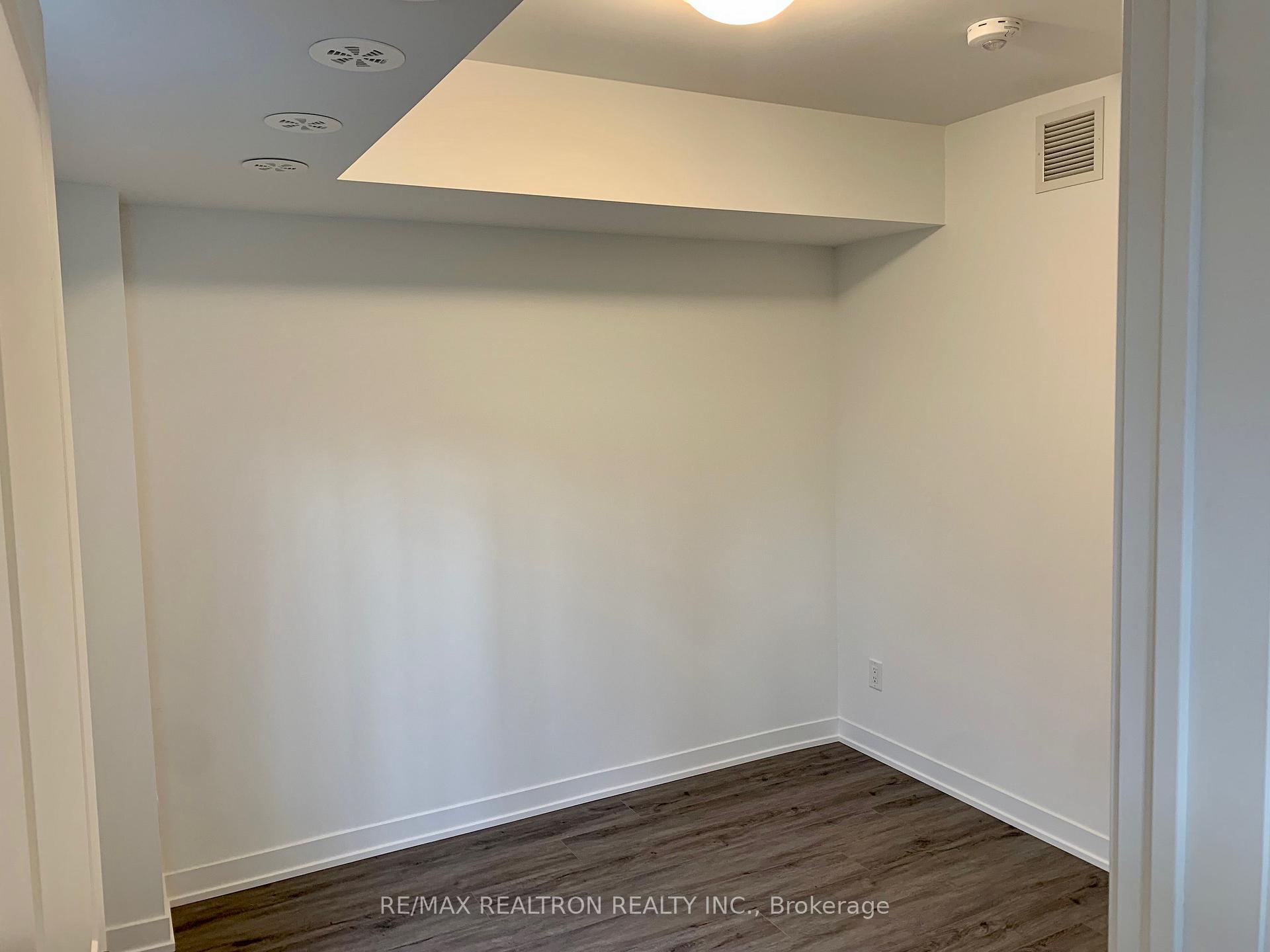 Photo 7 of Unit 3, 14 Marquette Avenue, Toronto, Englemount-Lawrence — HOMEH