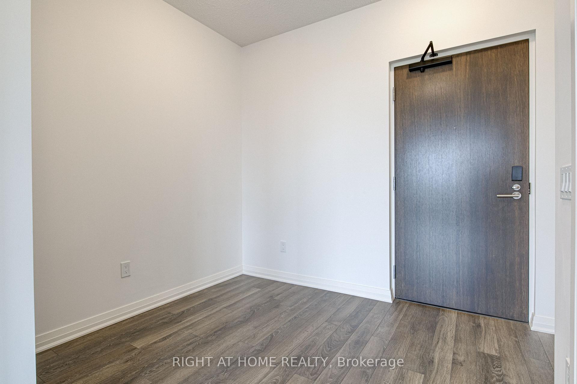 Photo 3 of Unit 616, 101 Golden Eagle Road, Waterloo — HOMEH