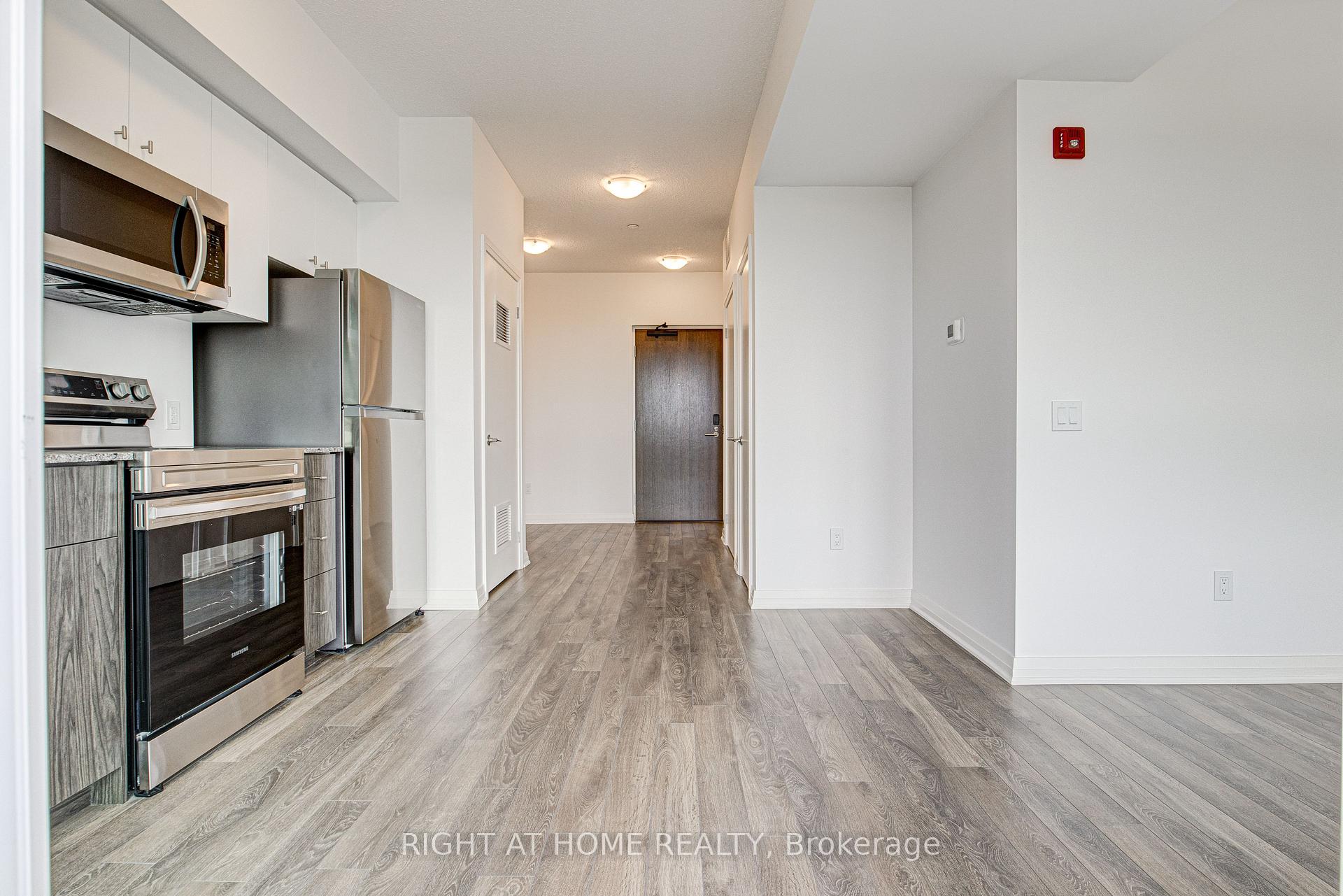 Photo 11 of Unit 616, 101 Golden Eagle Road, Waterloo — HOMEH