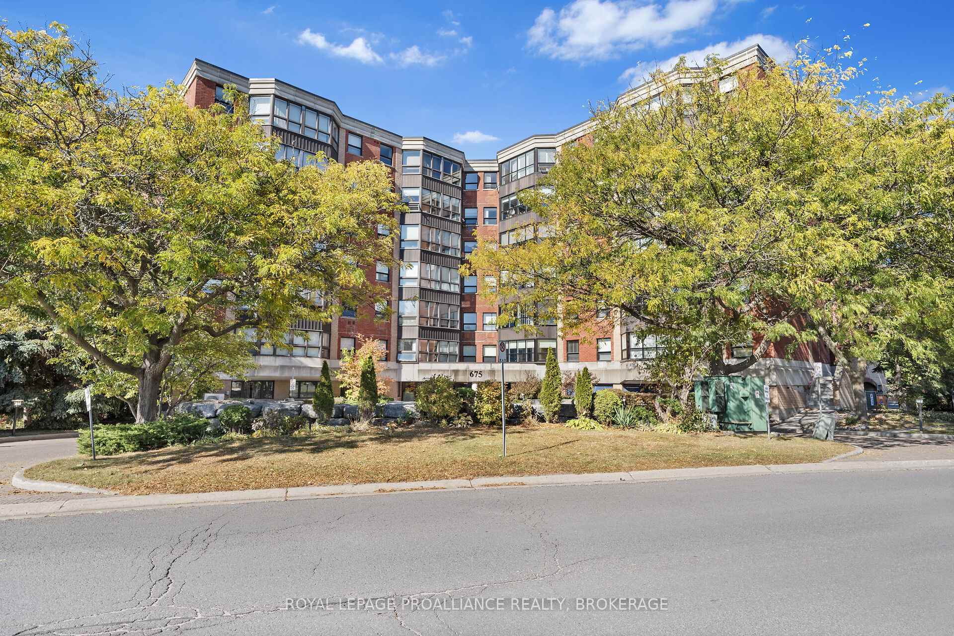 Photo 1 of Unit 409, 675 Davis Drive, Kingston, East Gardiners Rd — HOMEH