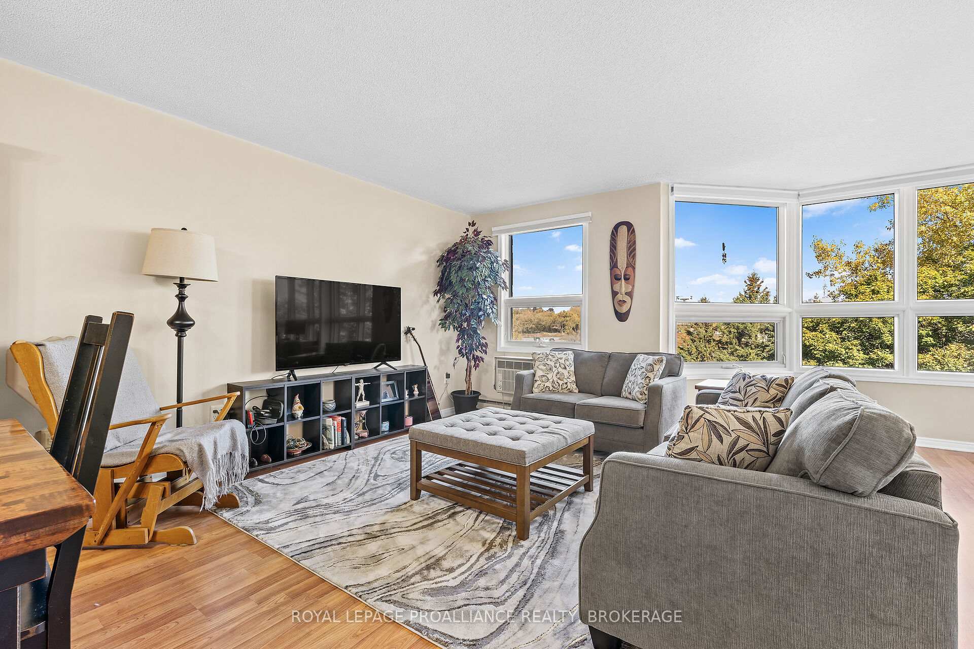 Photo 7 of Unit 409, 675 Davis Drive, Kingston, East Gardiners Rd — HOMEH