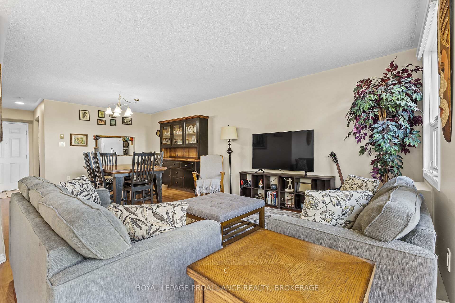 Photo 9 of Unit 409, 675 Davis Drive, Kingston, East Gardiners Rd — HOMEH