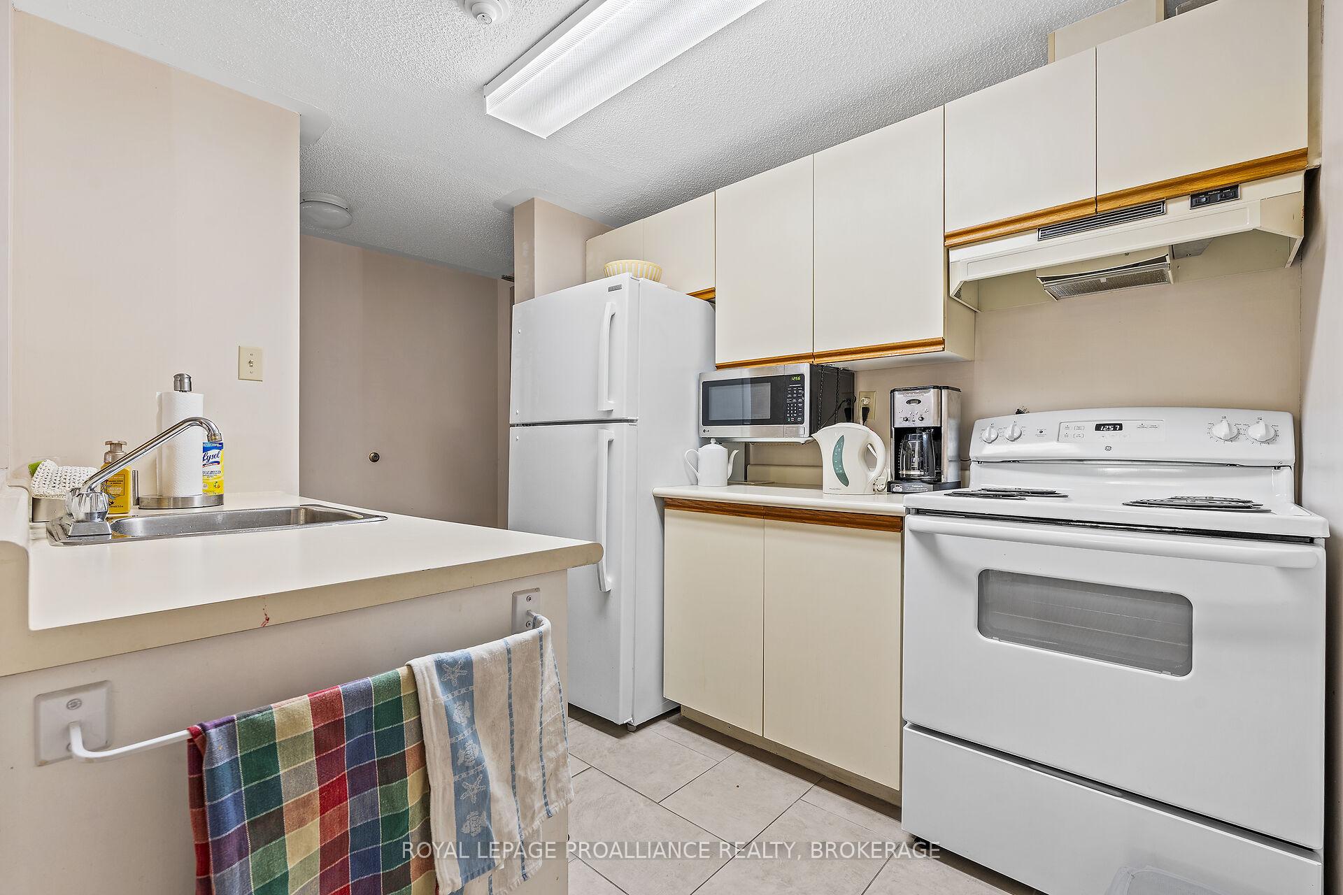 Photo 29 of Unit 409, 675 Davis Drive, Kingston, East Gardiners Rd — HOMEH