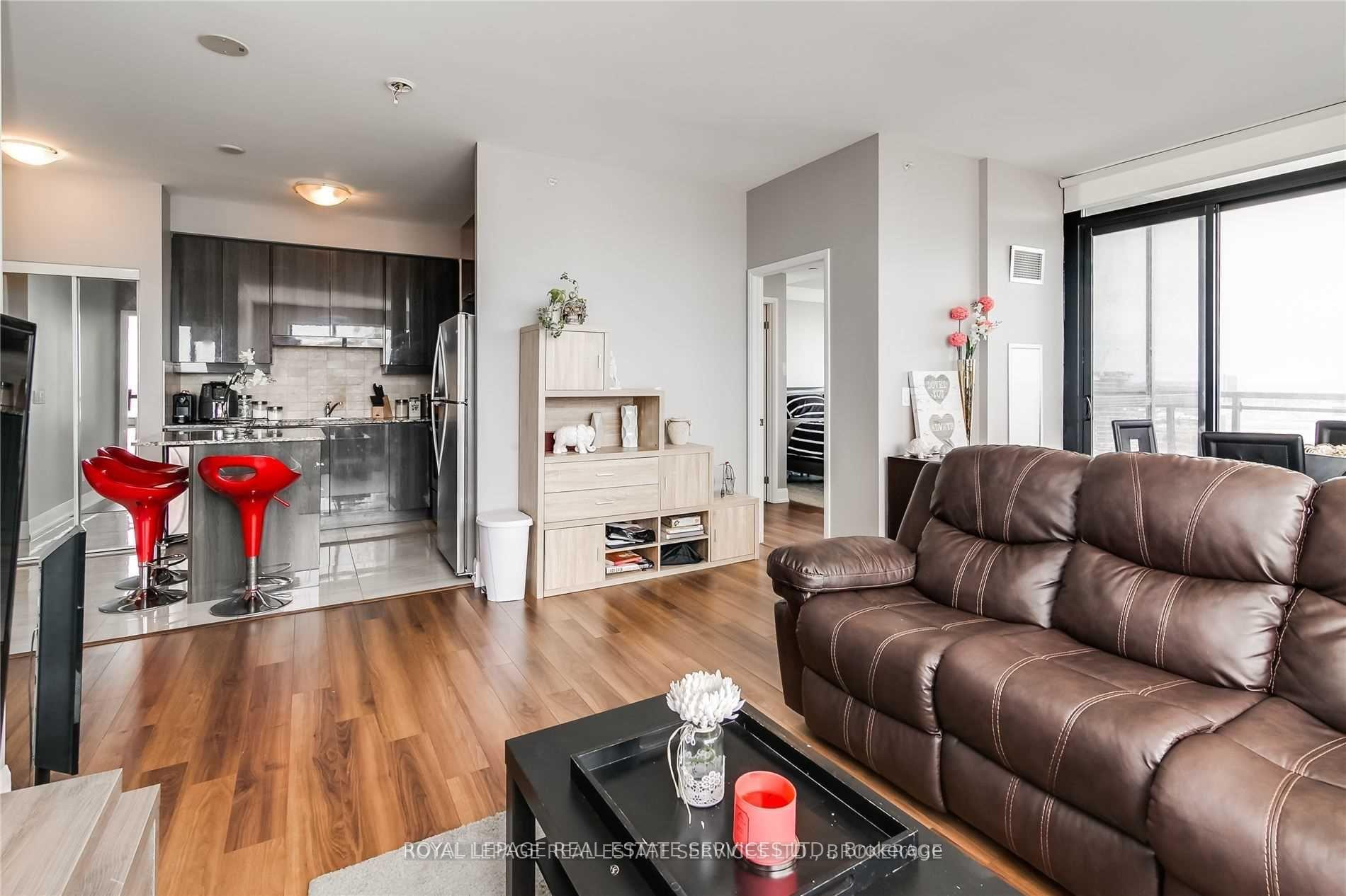 Photo 10 of Unit 2108, 2910 Highway 7, Vaughan, Concord — HOMEH