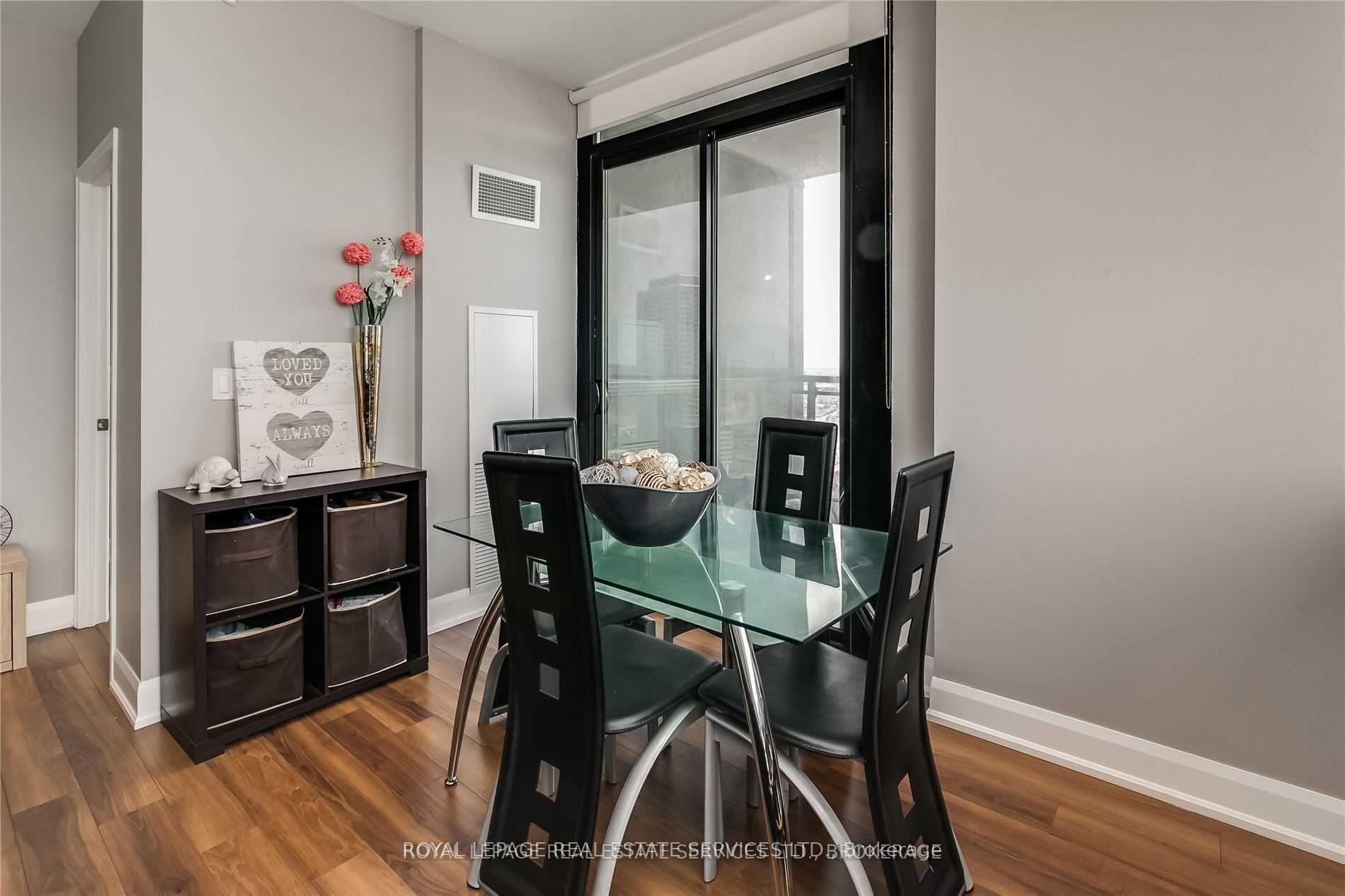Photo 15 of Unit 2108, 2910 Highway 7, Vaughan, Concord — HOMEH