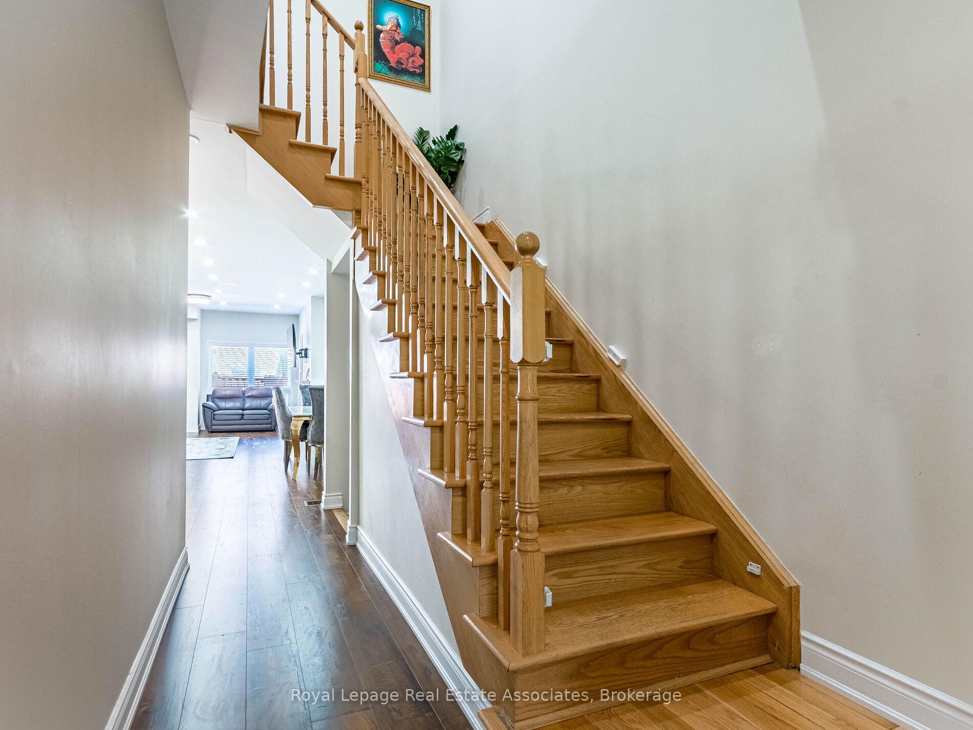 Photo 5 of Unit 119, 110 Highland Road E, Kitchener, Victoria Park — HOMEH