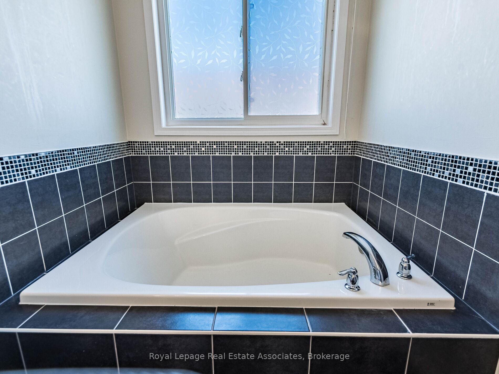 Photo 26 of Unit 119, 110 Highland Road E, Kitchener, Victoria Park — HOMEH