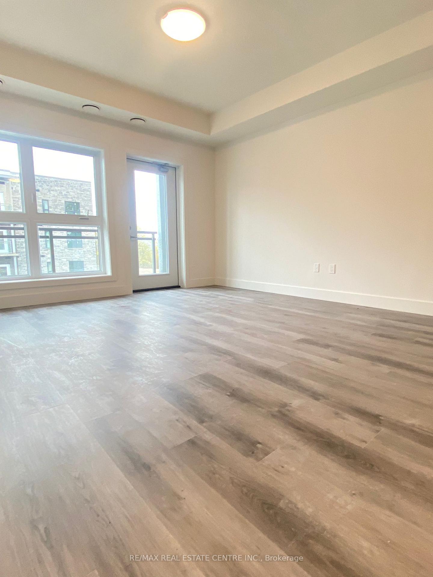 Photo 10 of Unit 301, 1201 Lackner Place, Kitchener — HOMEH
