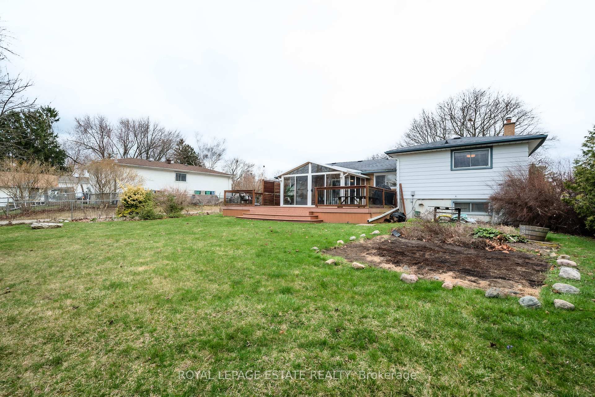 Photo 44 of 33 Burrells Road, Ajax, South East — HOMEH