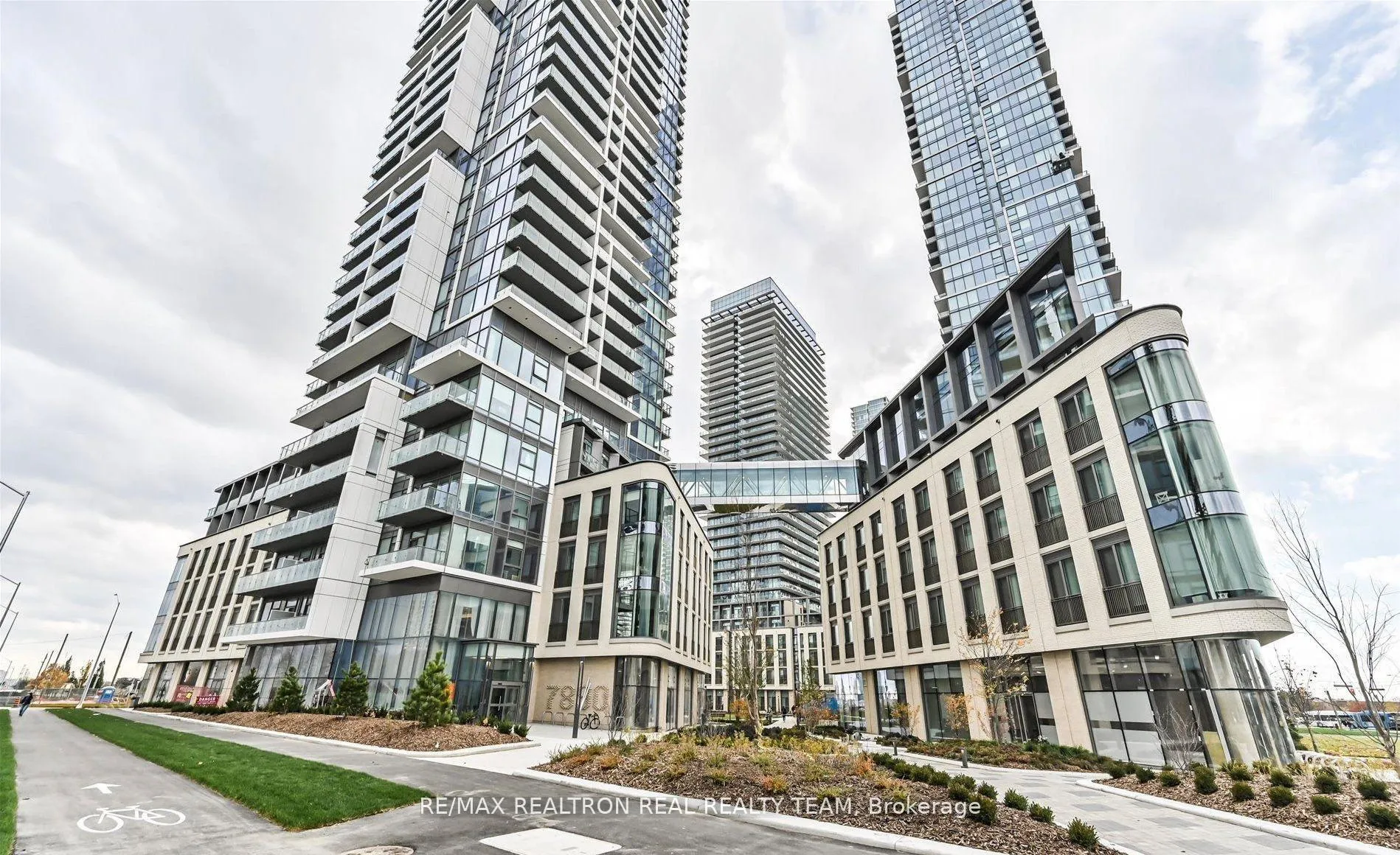 Photo 1 of Unit 5210, 7890 Jane Street, Vaughan, Vaughan Corporate Centre — HOMEH
