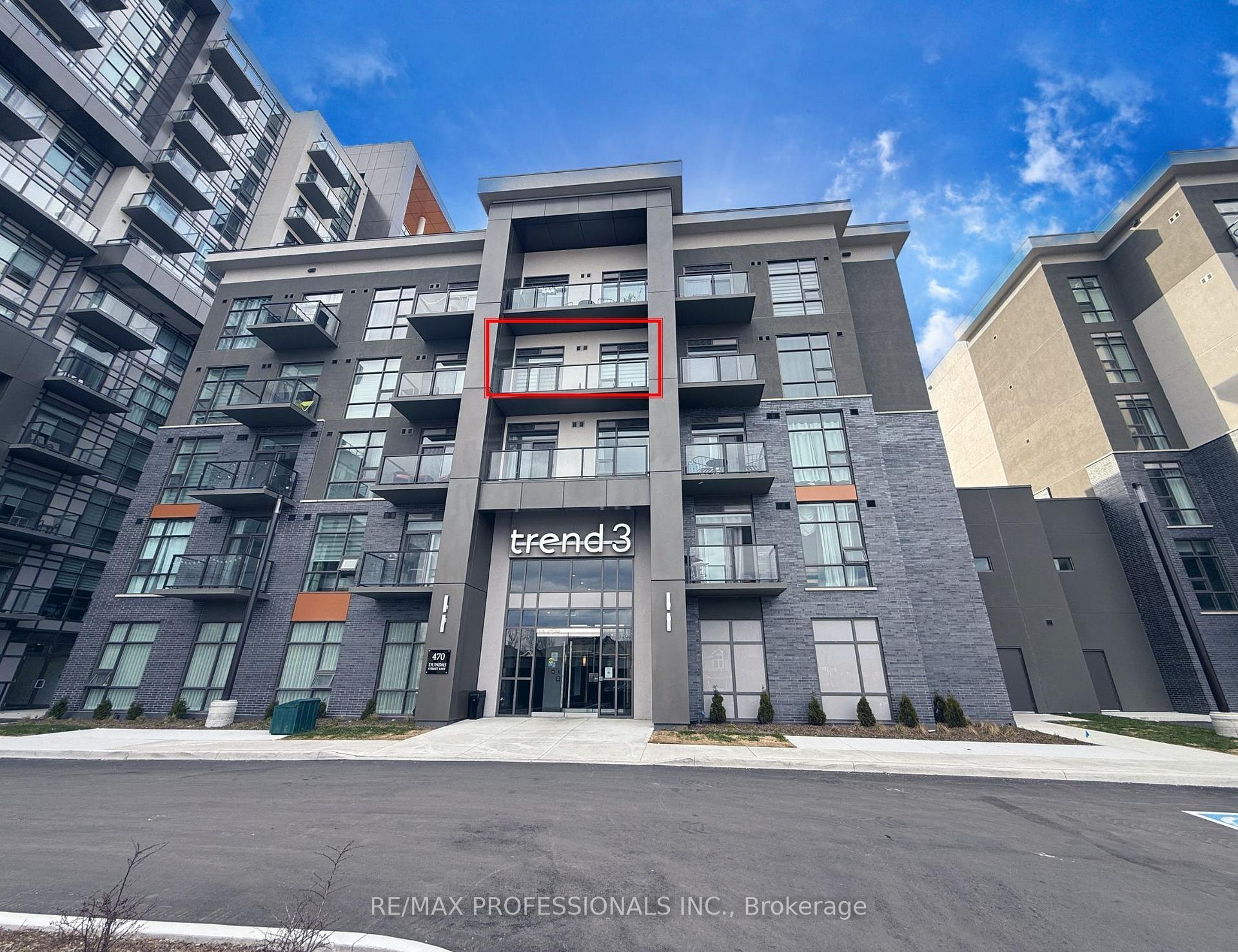 Front of Unit 412, 470 Dundas Street E