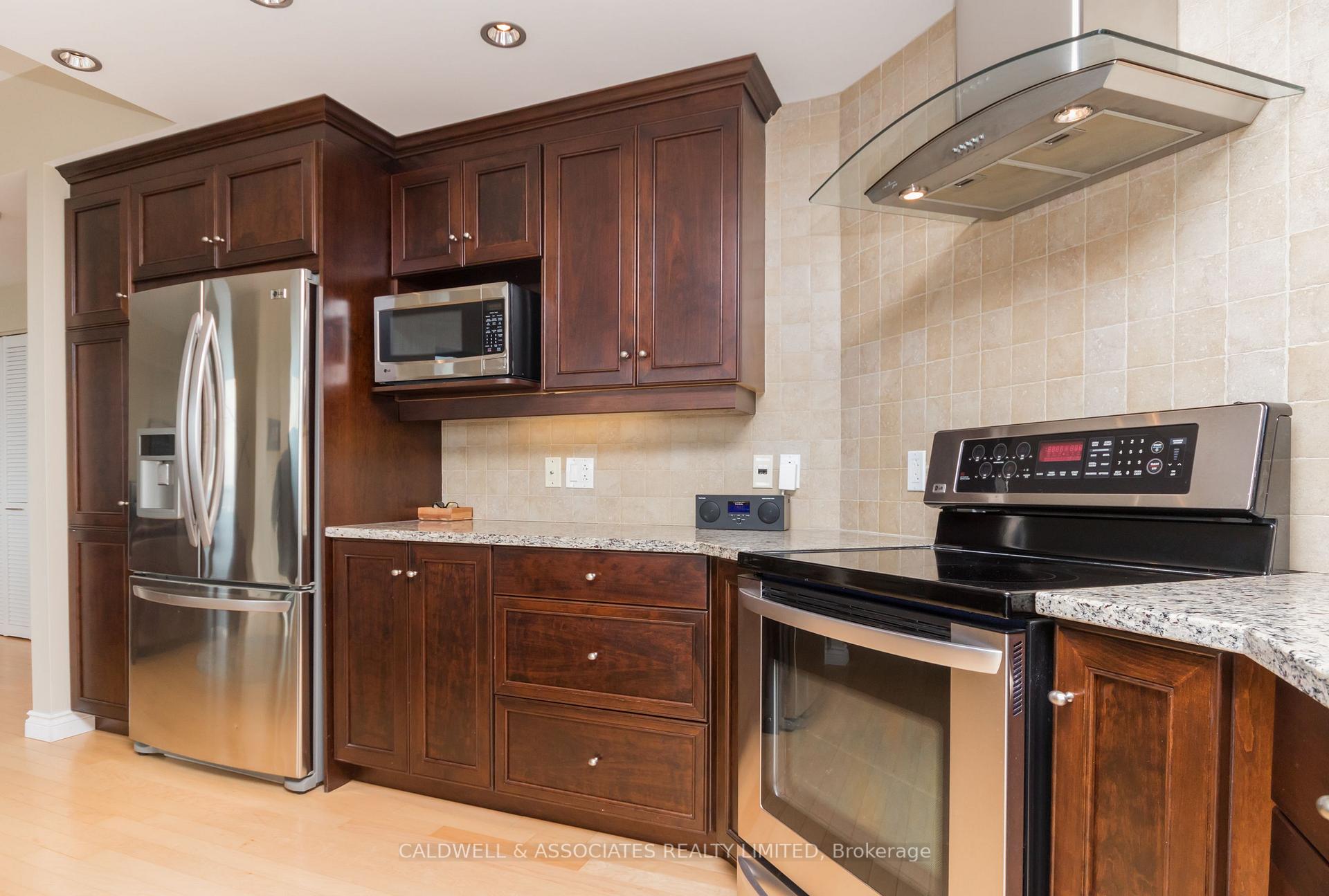 Photo 10 of Unit 1002, 90 George Street, Ottawa, Lower Town/Byward Market — HOMEH