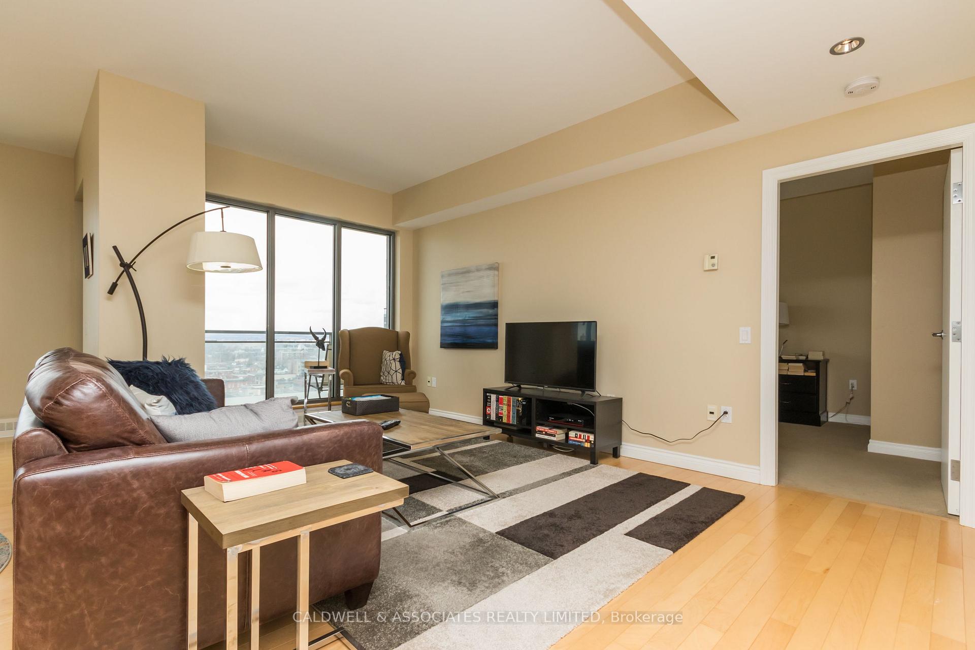 Photo 16 of Unit 1002, 90 George Street, Ottawa, Lower Town/Byward Market — HOMEH