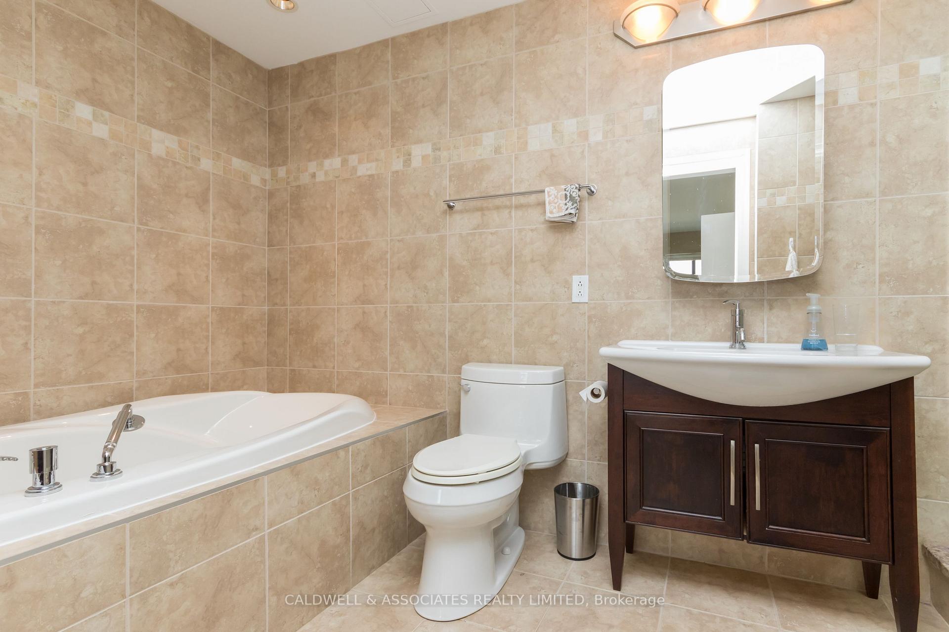 Photo 21 of Unit 1002, 90 George Street, Ottawa, Lower Town/Byward Market — HOMEH
