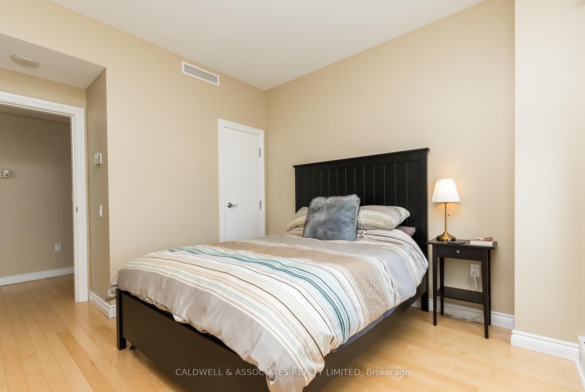 Photo 23 of Unit 1002, 90 George Street, Ottawa, Lower Town/Byward Market — HOMEH