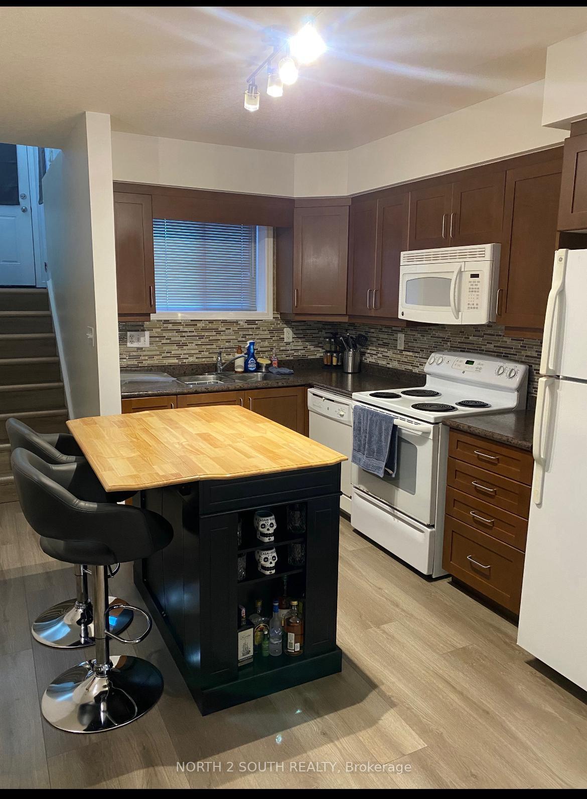Photo 17 of Unit 15A, 240 Westmeadow Drive, Kitchener — HOMEH
