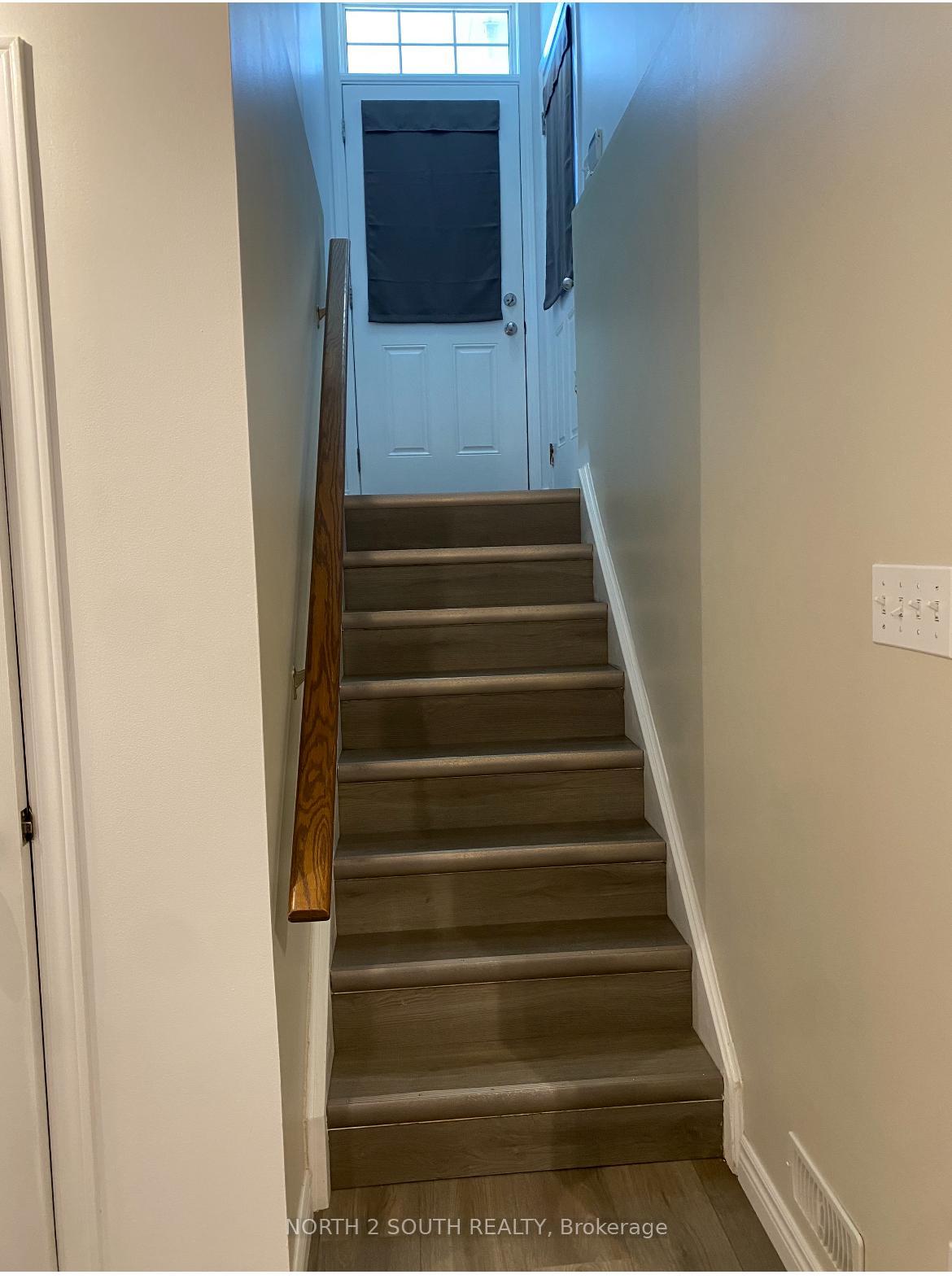 Photo 4 of Unit 15A, 240 Westmeadow Drive, Kitchener — HOMEH