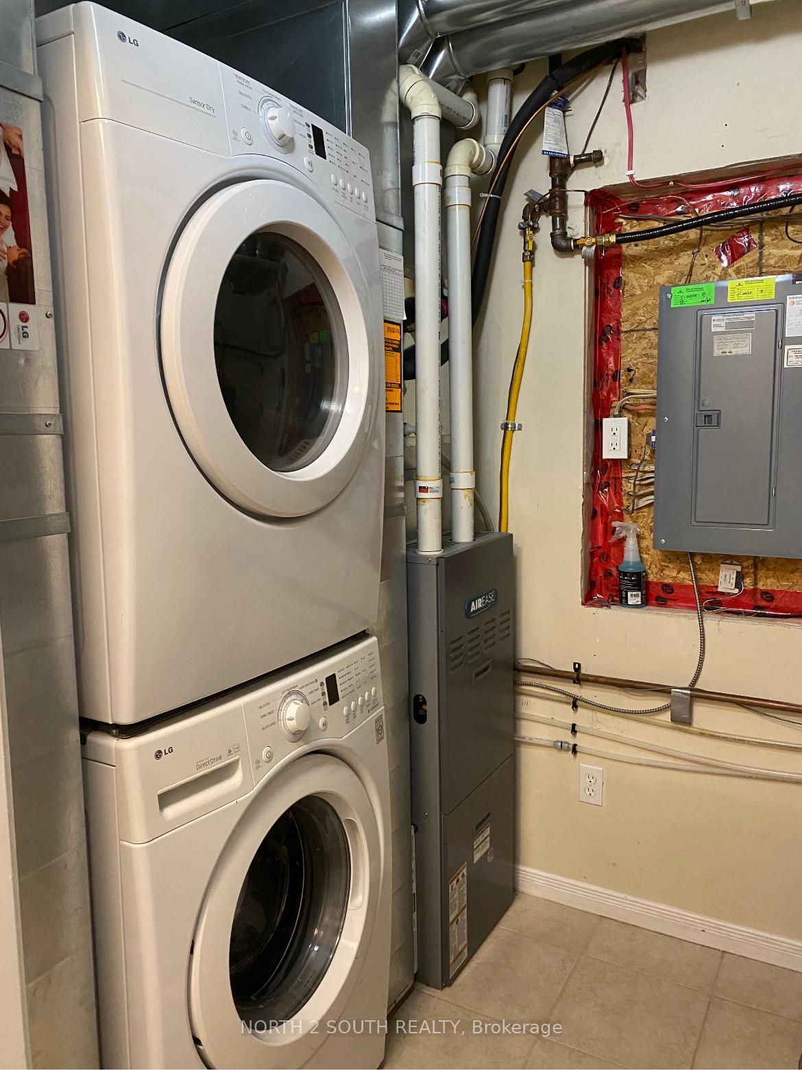 Photo 11 of Unit 15A, 240 Westmeadow Drive, Kitchener — HOMEH