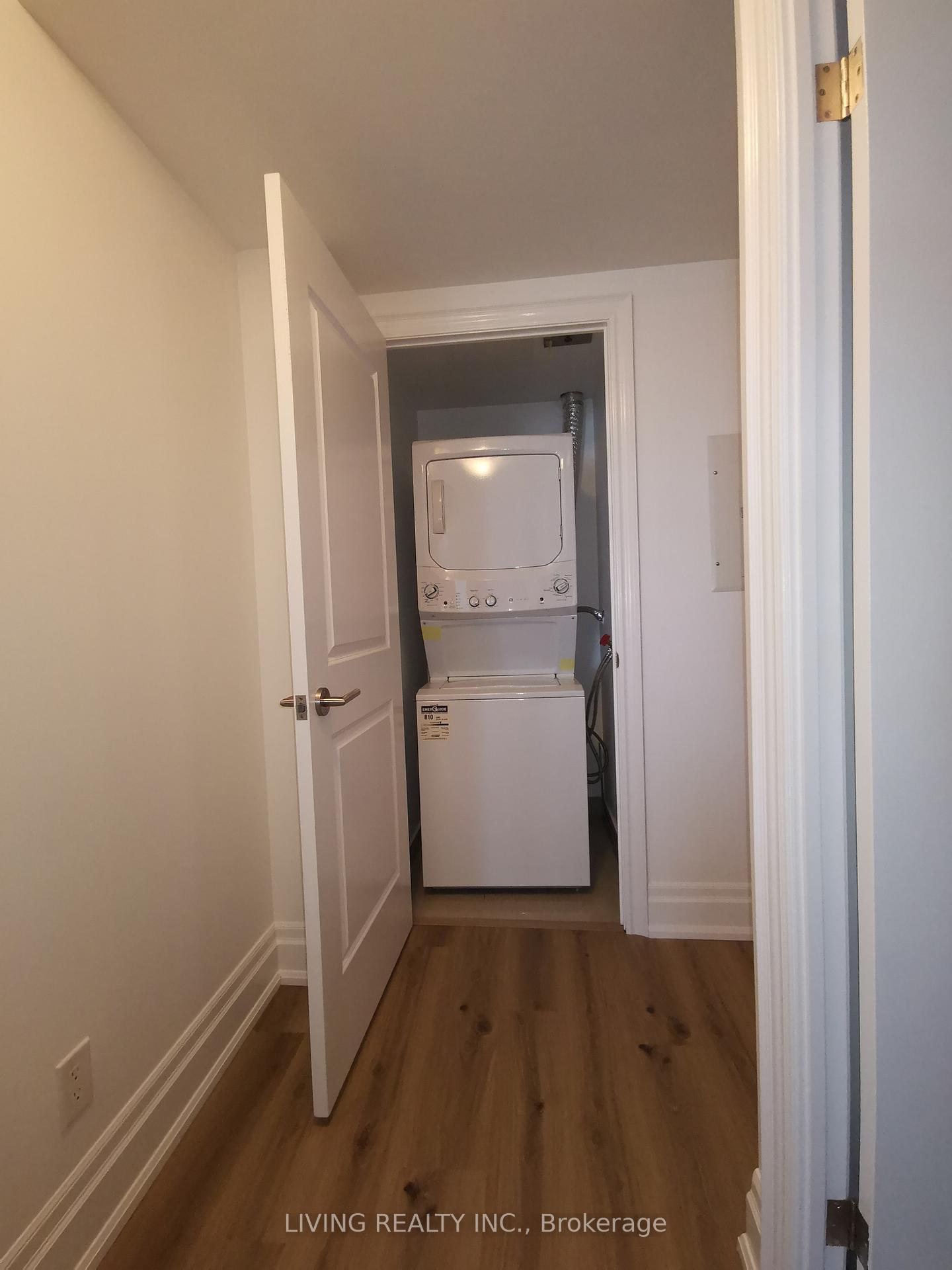 Photo 5 of Unit 907, 151 Upper Duke Crescent, Markham, Unionville — HOMEH
