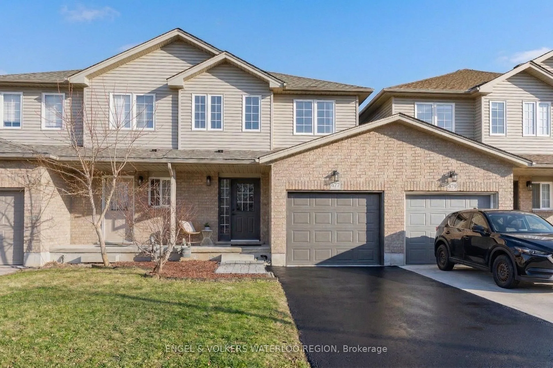 Photo 2 of 477 Colt Street, Waterloo, University Downs — HOMEH