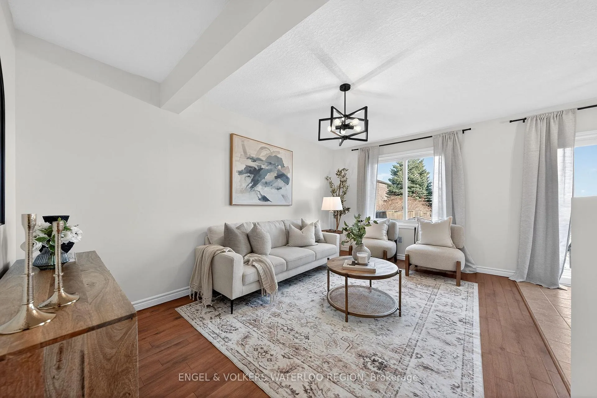 Photo 9 of 477 Colt Street, Waterloo, University Downs — HOMEH