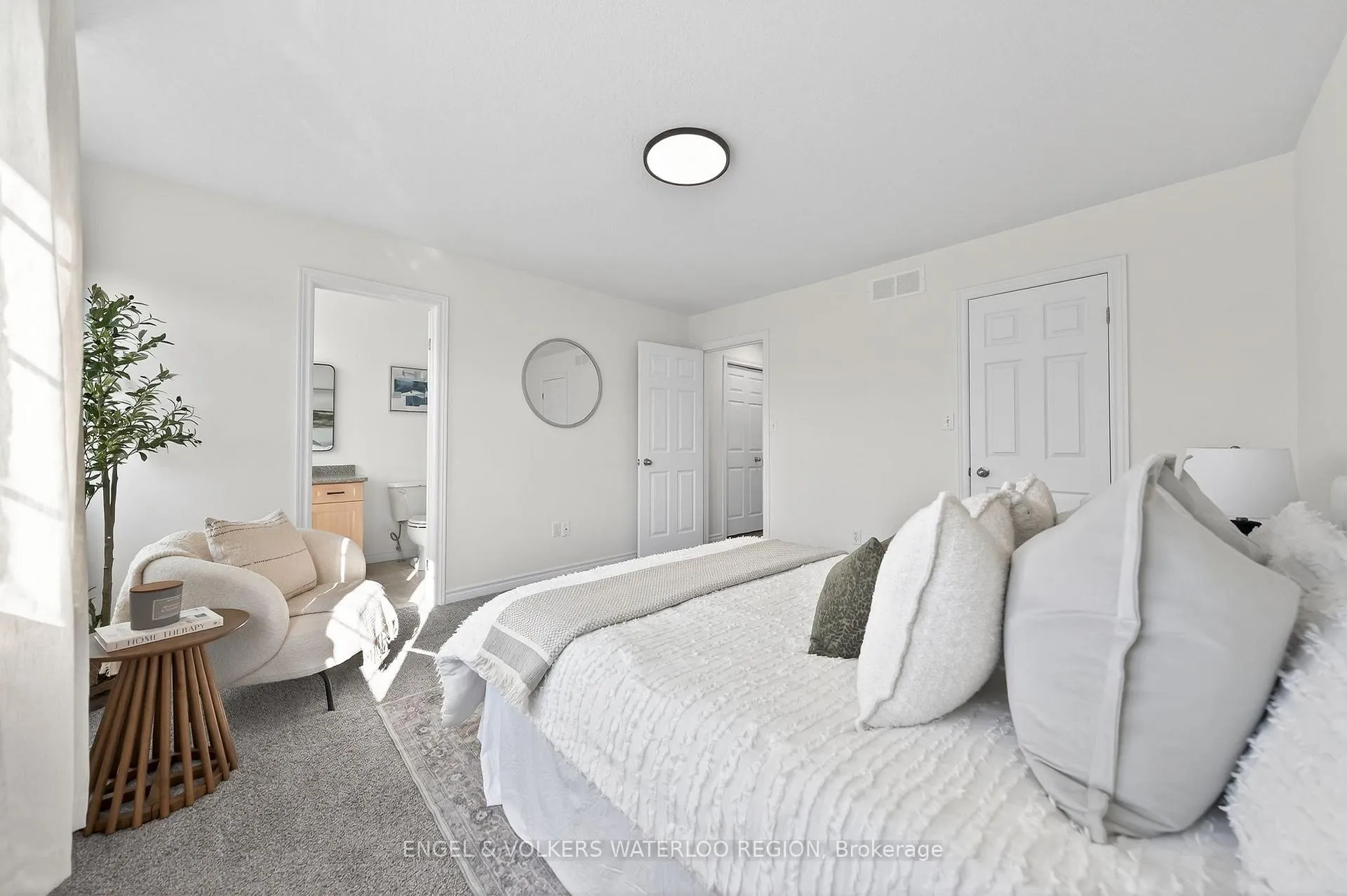 Photo 26 of 477 Colt Street, Waterloo, University Downs — HOMEH