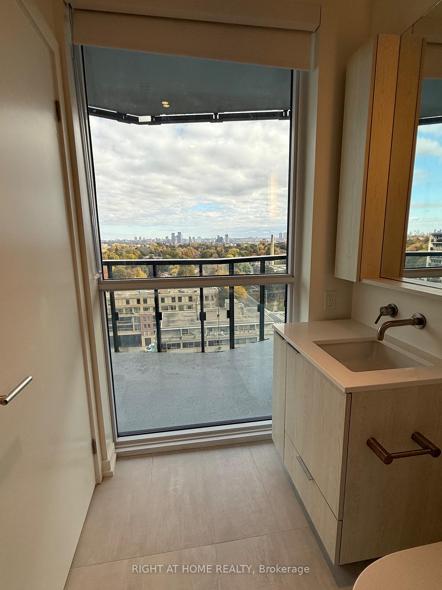 Photo 15 of Unit 1109, 110 Broadway Avenue, Toronto, Mount Pleasant West — HOMEH