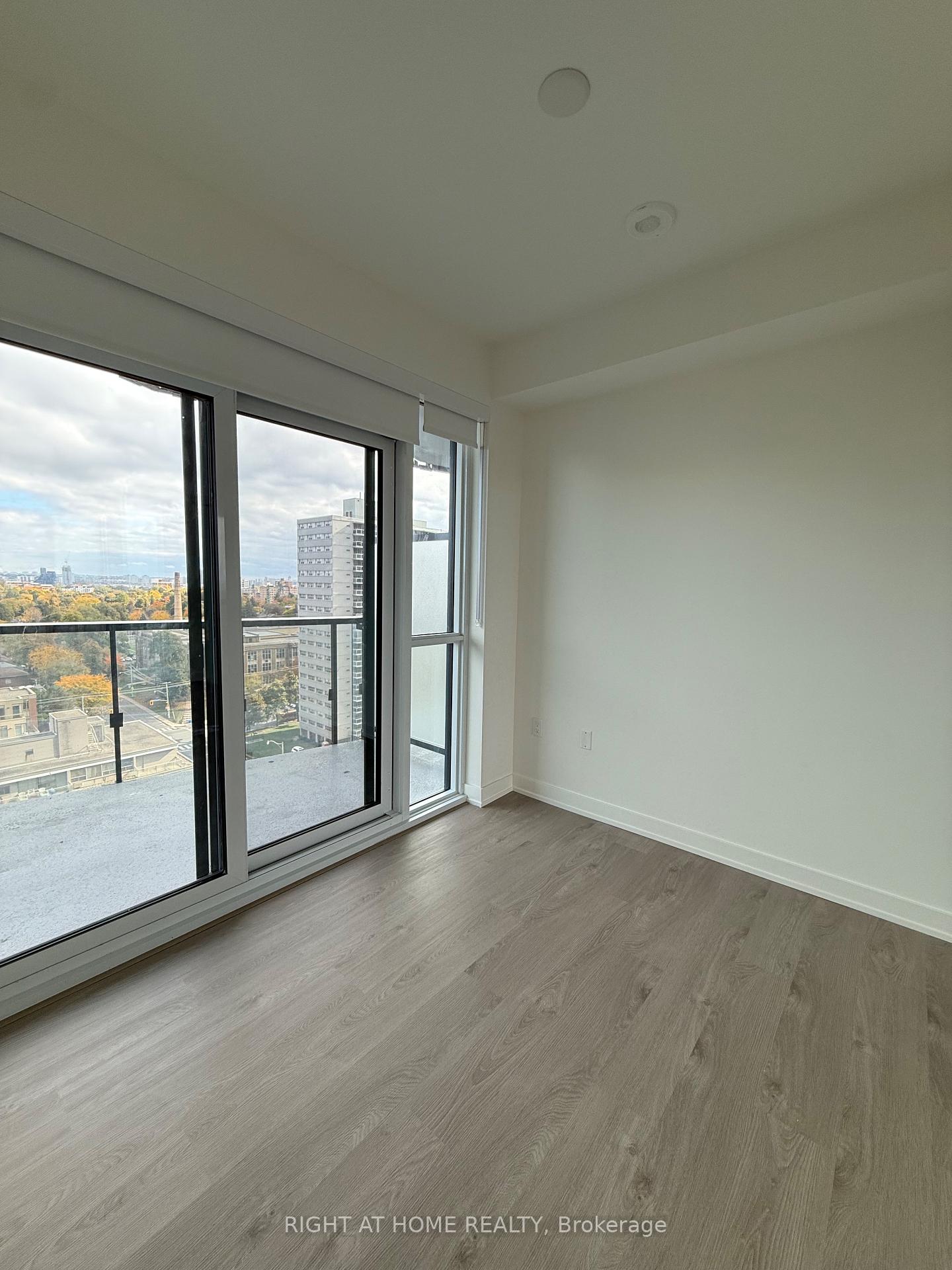Photo 18 of Unit 1109, 110 Broadway Avenue, Toronto, Mount Pleasant West — HOMEH