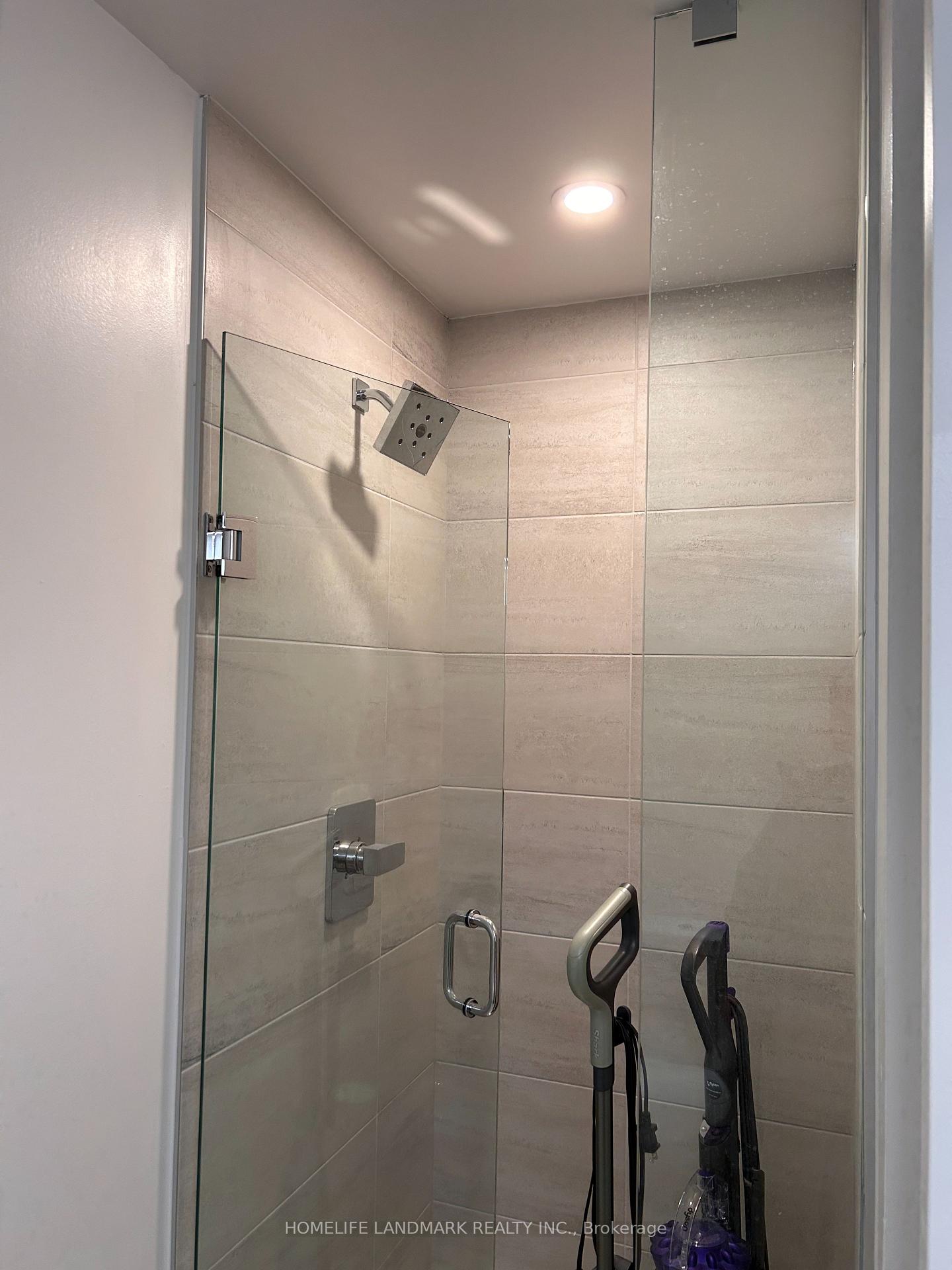 Photo 6 of Unit 3109, 18 Water Walk Drive, Markham, Unionville — HOMEH