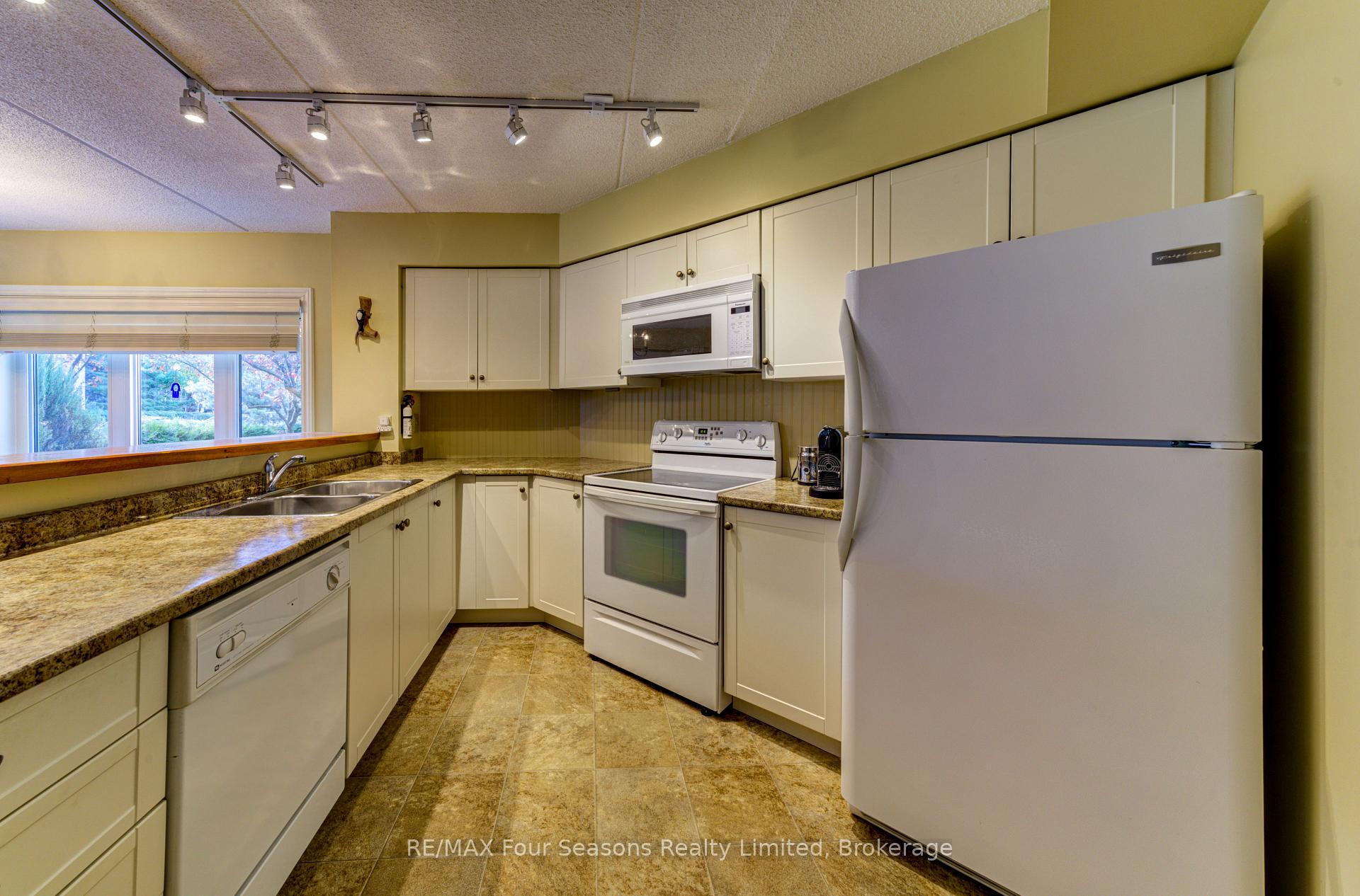 Photo 12 of Unit 56, 22 Rambling Way, Collingwood — HOMEH