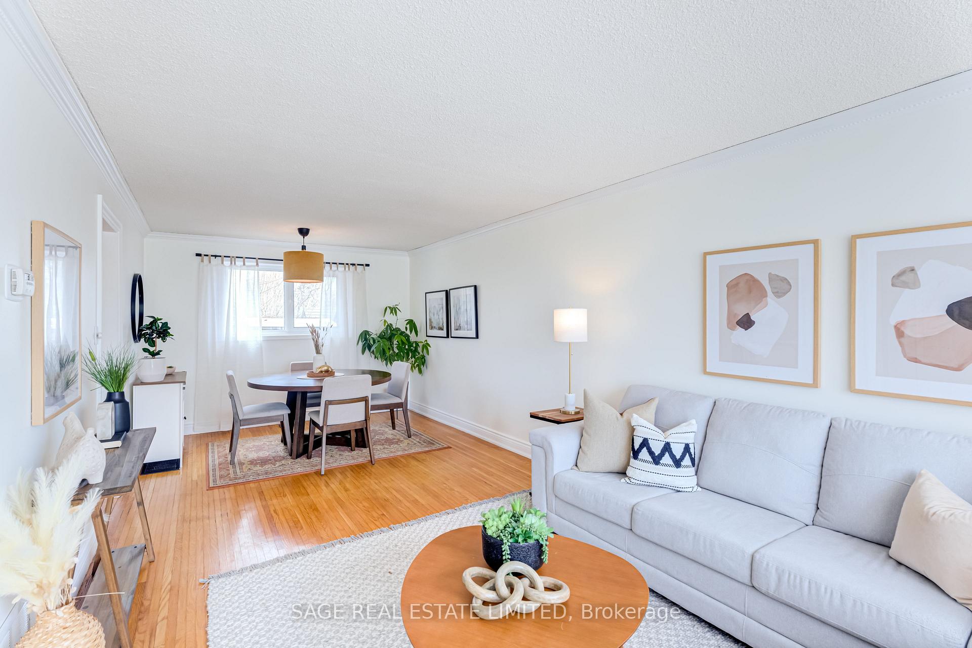 Photo 9 of 128 Murray Drive, Aurora, Aurora Highlands — HOMEH