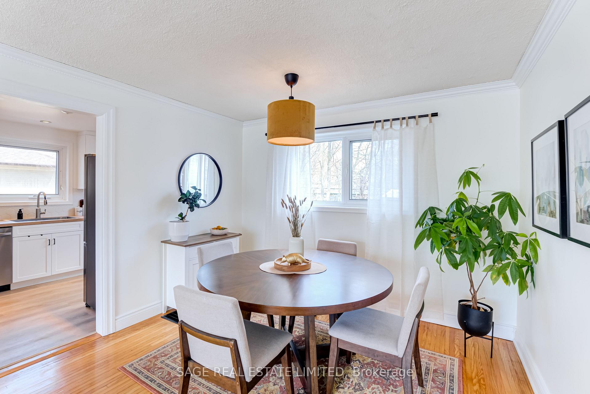 Photo 10 of 128 Murray Drive, Aurora, Aurora Highlands — HOMEH