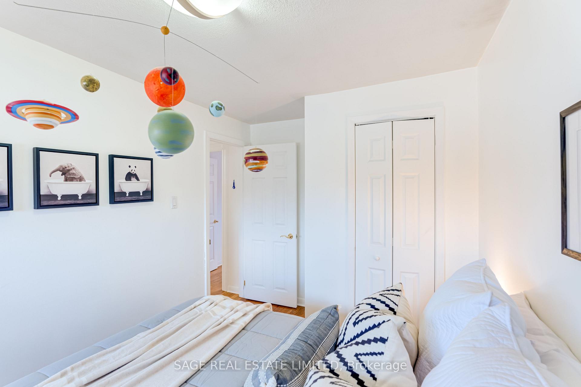 Photo 20 of 128 Murray Drive, Aurora, Aurora Highlands — HOMEH