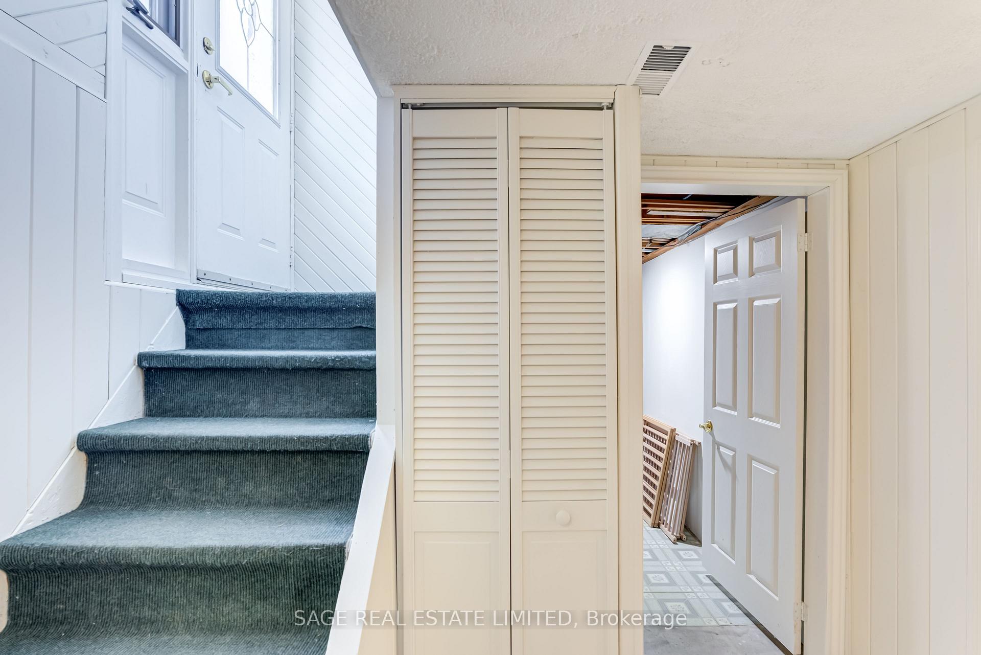 Photo 27 of 128 Murray Drive, Aurora, Aurora Highlands — HOMEH