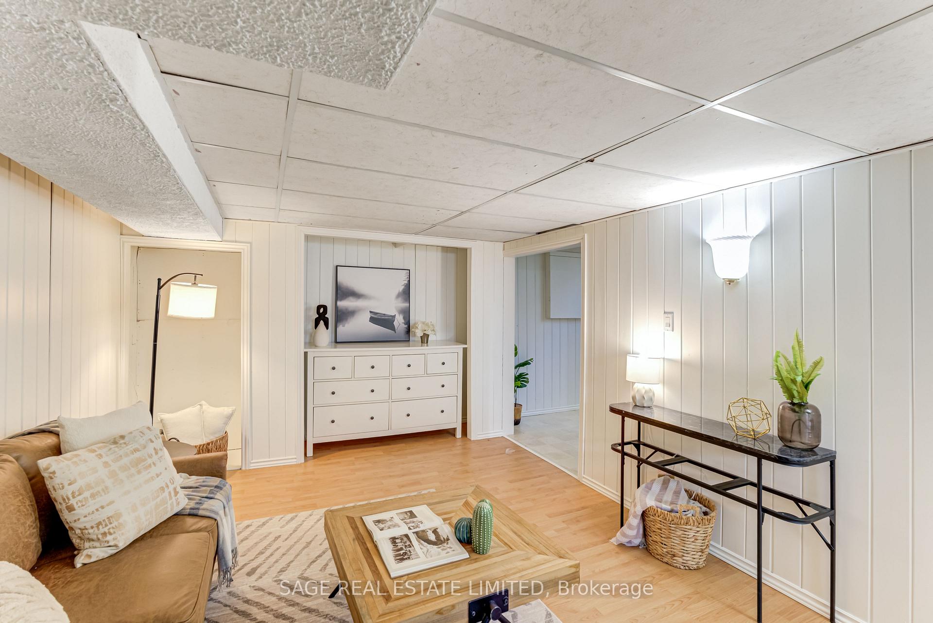 Photo 32 of 128 Murray Drive, Aurora, Aurora Highlands — HOMEH