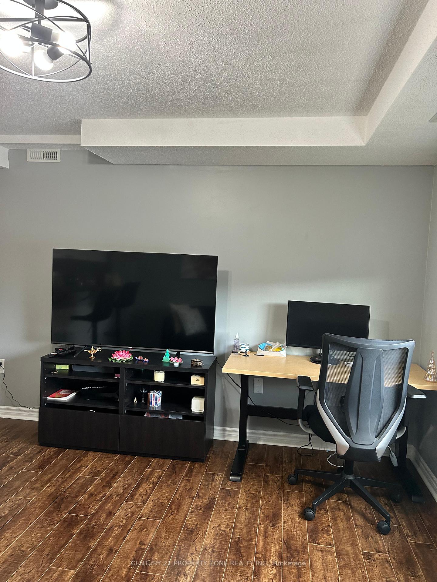 Photo 5 of Unit 5, 91 Goodwin Drive, Barrie, Painswick South — HOMEH