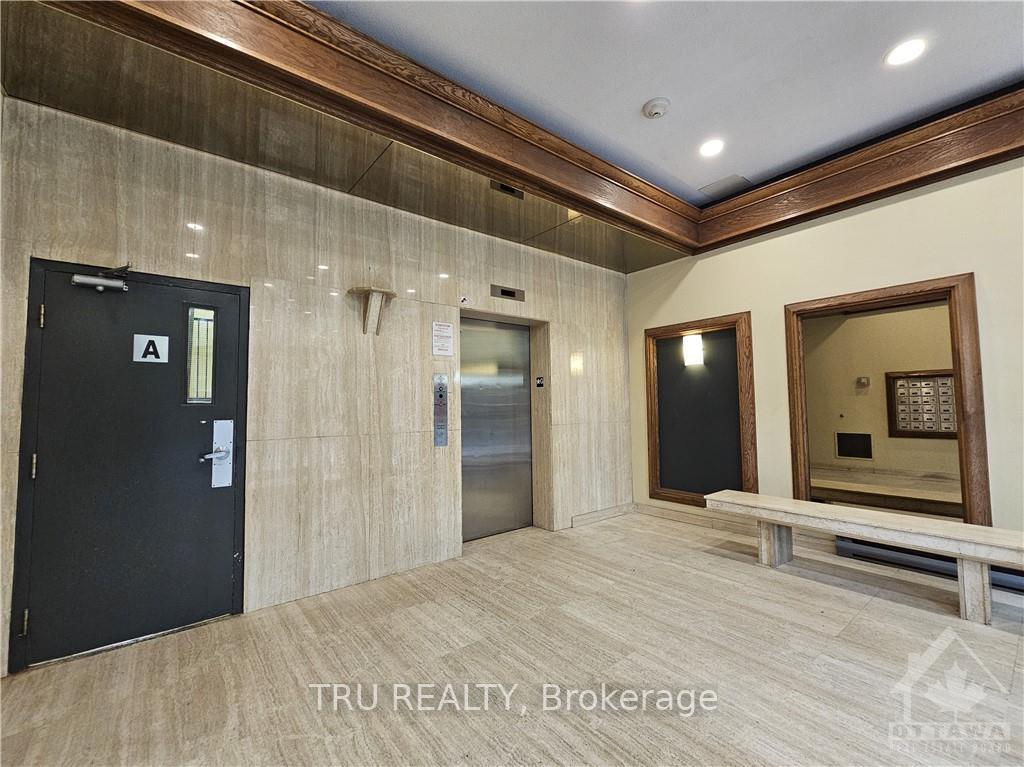 Photo 4 of Unit 401, 154 Nelson Street, Ottawa, Lower Town — HOMEH