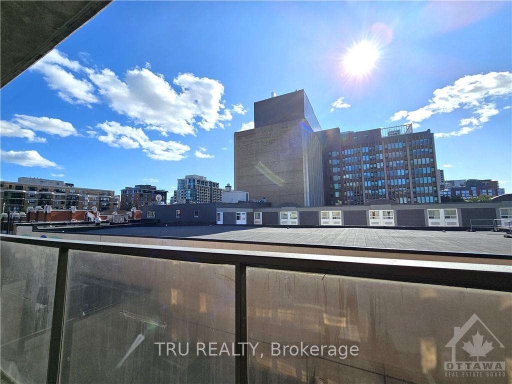 Photo 15 of Unit 401, 154 Nelson Street, Ottawa, Lower Town — HOMEH