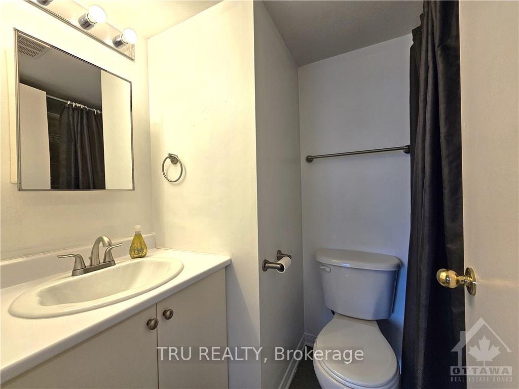 Photo 20 of Unit 401, 154 Nelson Street, Ottawa, Lower Town — HOMEH