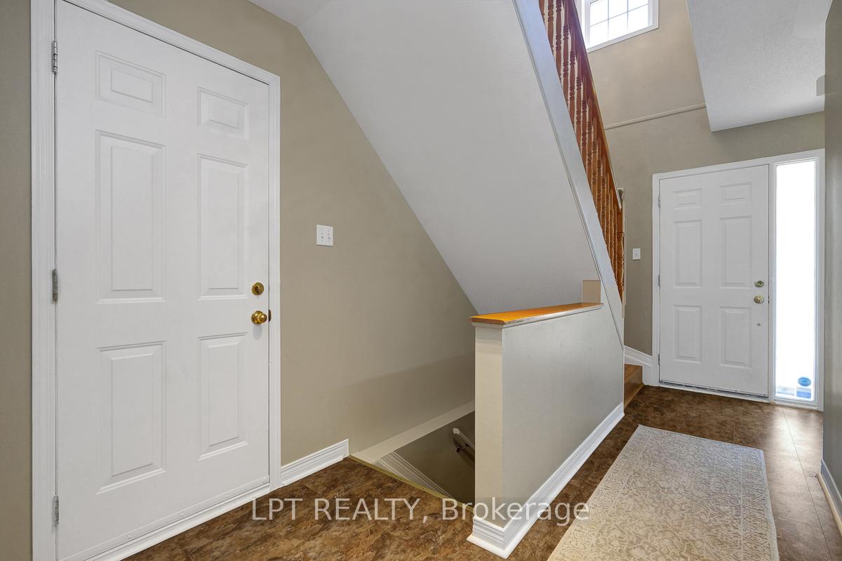 Photo 5 of 5 Benchland Street, Ottawa, Barrhaven - Longfields — HOMEH