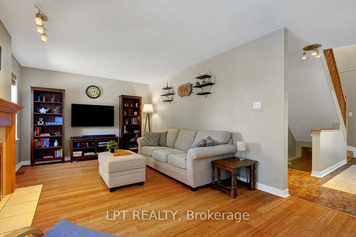 Photo 10 of 5 Benchland Street, Ottawa, Barrhaven - Longfields — HOMEH