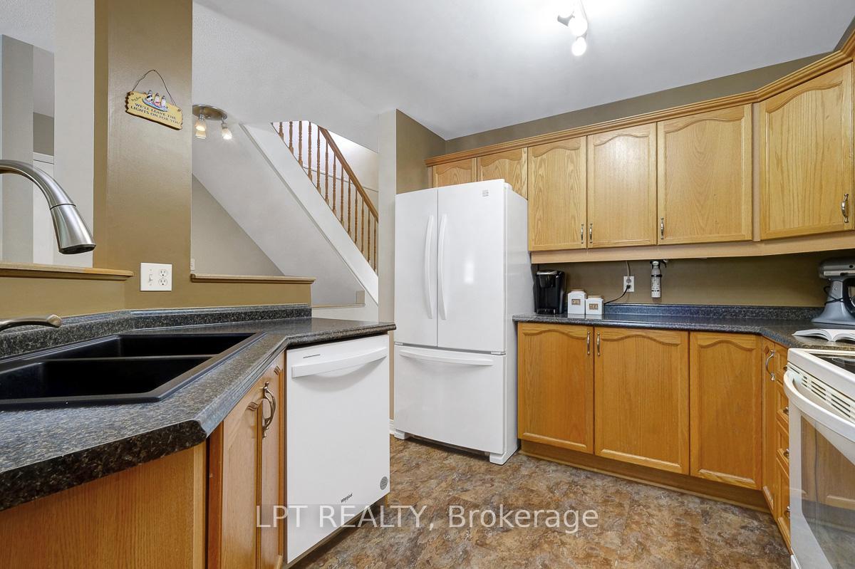 Photo 15 of 5 Benchland Street, Ottawa, Barrhaven - Longfields — HOMEH