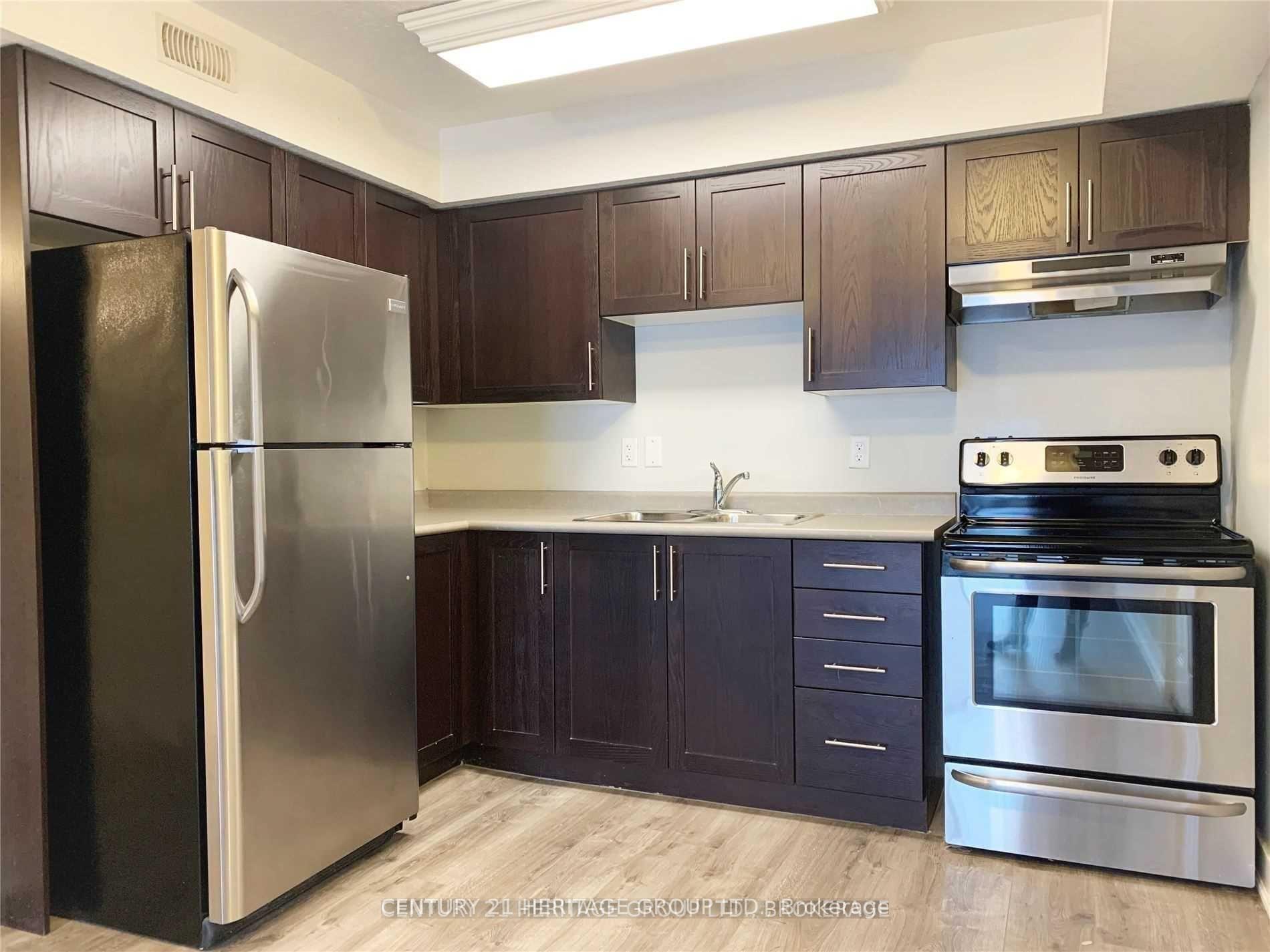 Photo 5 of Unit 11B, 185 Windale Crescent, Kitchener, Laurentian Hills — HOMEH