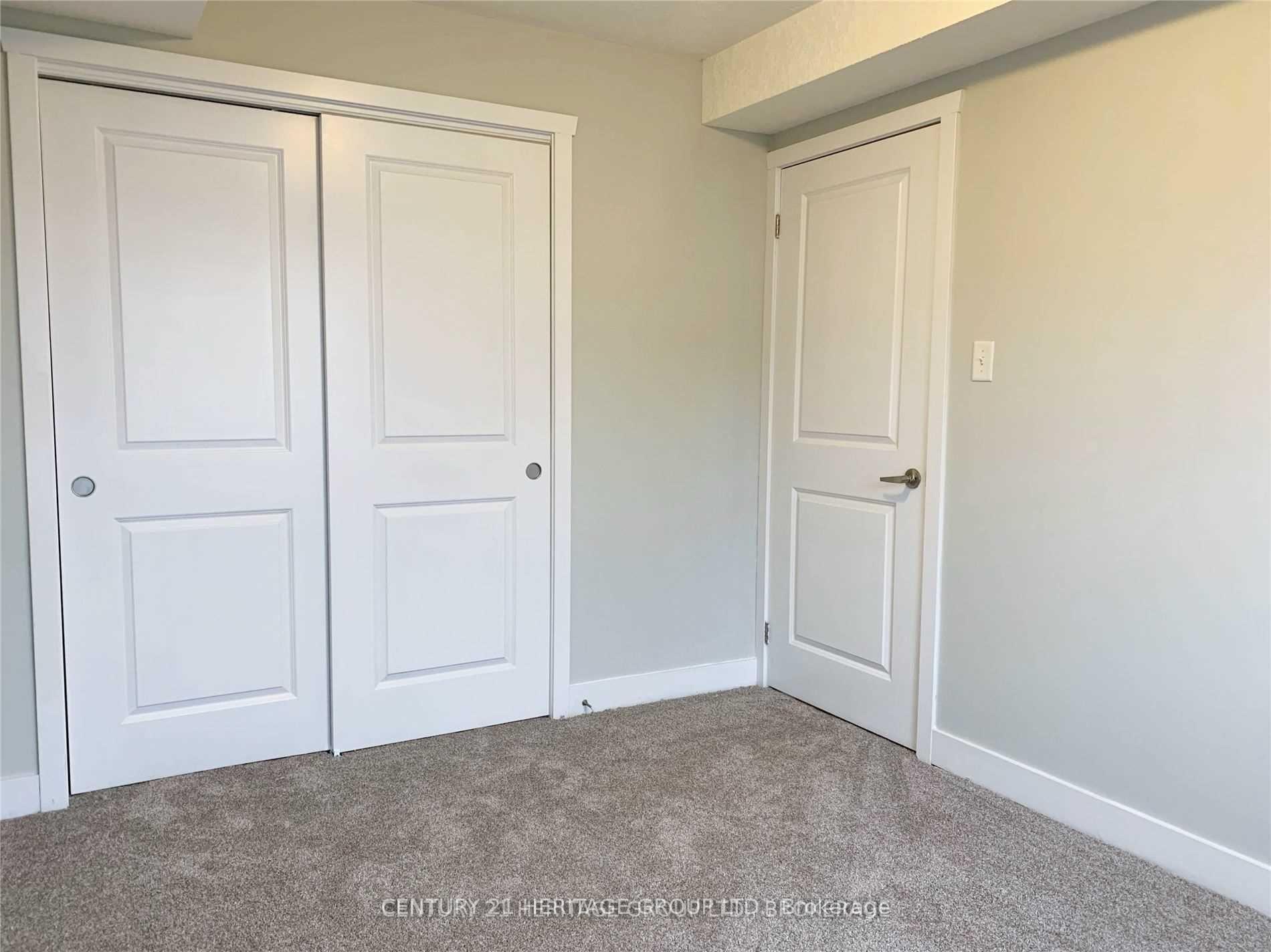 Photo 7 of Unit 11B, 185 Windale Crescent, Kitchener, Laurentian Hills — HOMEH